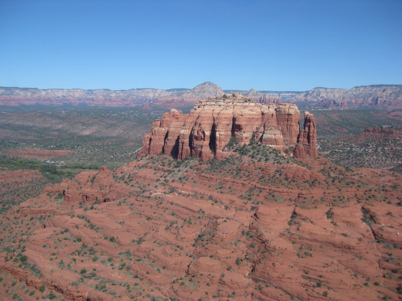 Canon PowerShot SD1100 IS (Digital IXUS 80 IS / IXY Digital 20 IS) sample photo. Sedona, red rocks, ariel photography