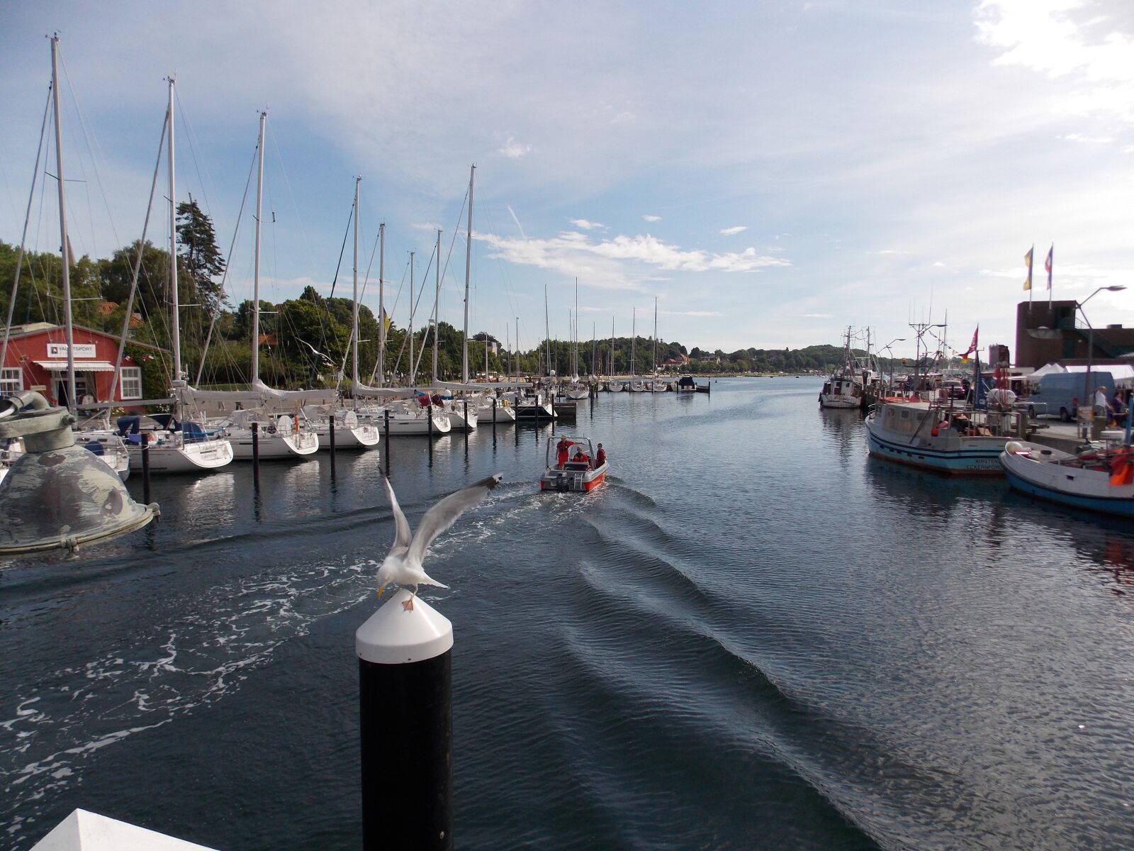 Nikon Coolpix L810 sample photo. Water, sea, port photography