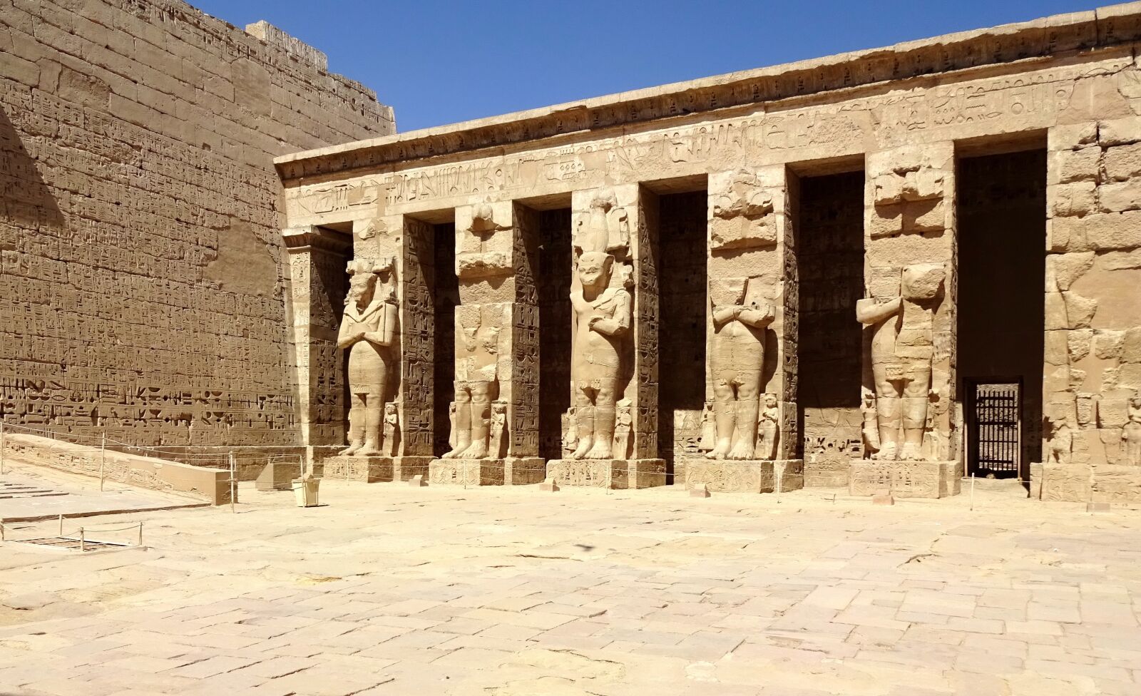 Sony Cyber-shot DSC-WX220 sample photo. Egypt, thebes, luxor photography