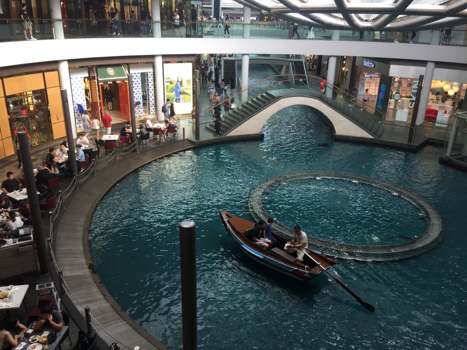 iPhone 6 Plus back camera 4.15mm f/2.2 sample photo. Singapore photography
