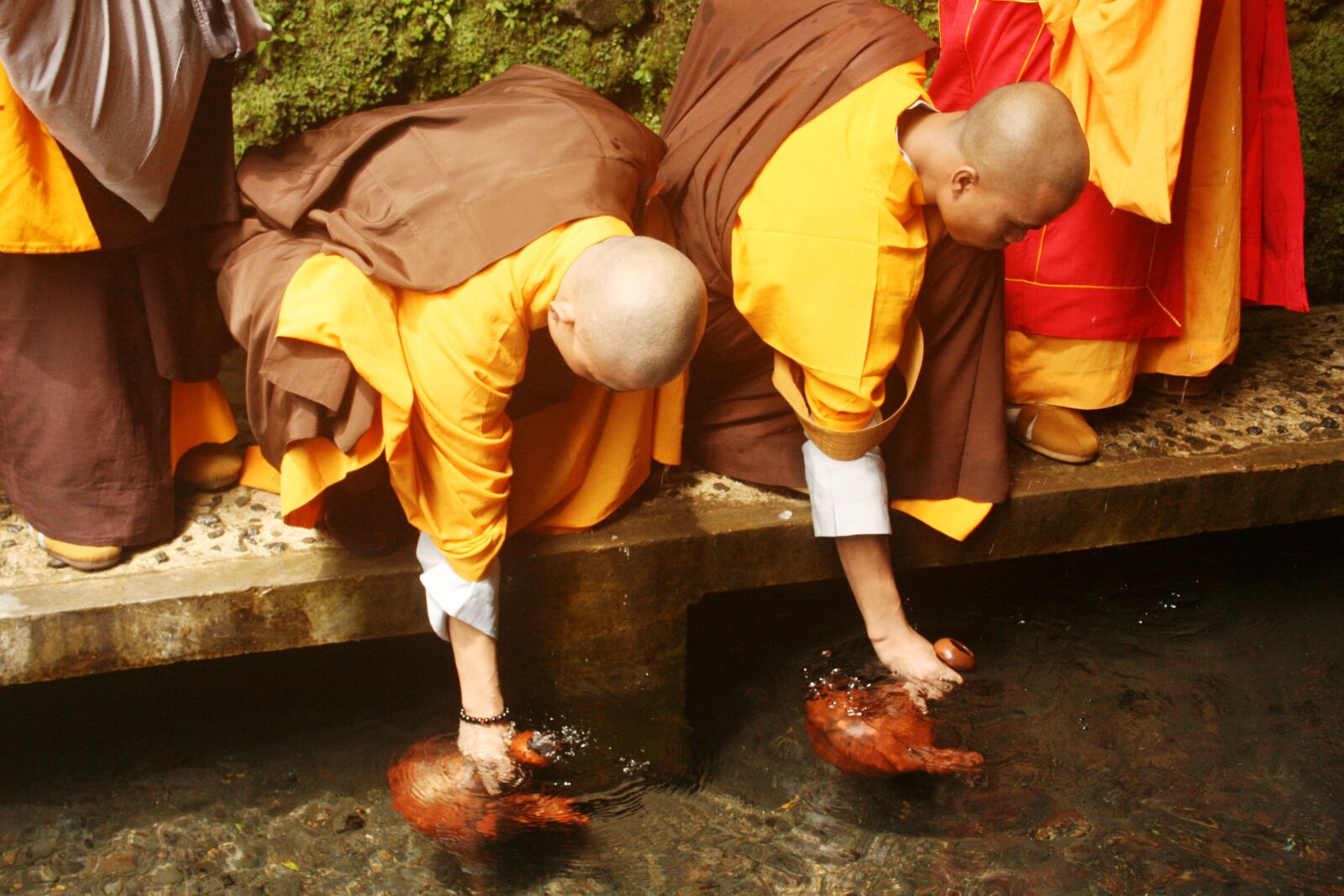 Canon EF-S 18-55mm F3.5-5.6 II sample photo. Asian, budha, budhist, indonesia photography