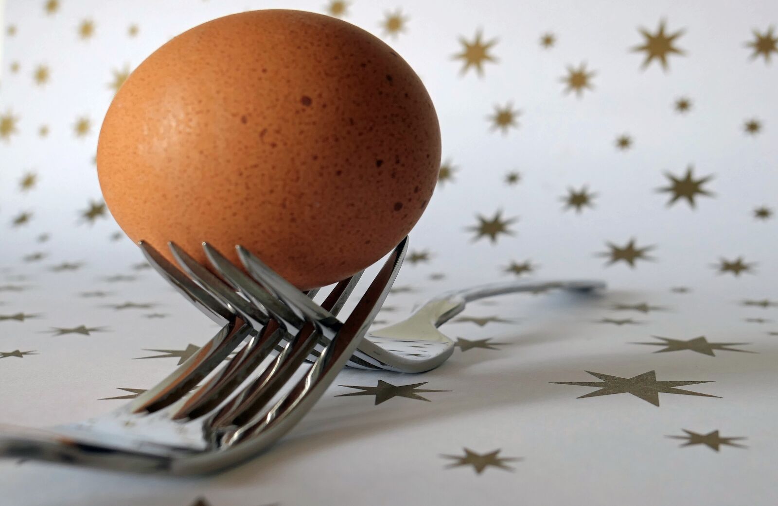 Panasonic Lumix DMC-LX10 (Lumix DMC-LX15) sample photo. Fork, egg, cutlery photography