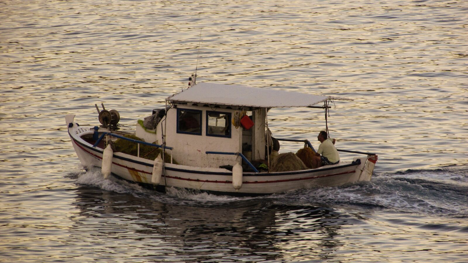 Canon PowerShot SX400 IS sample photo. Fishing boat, afternoon, fishing photography