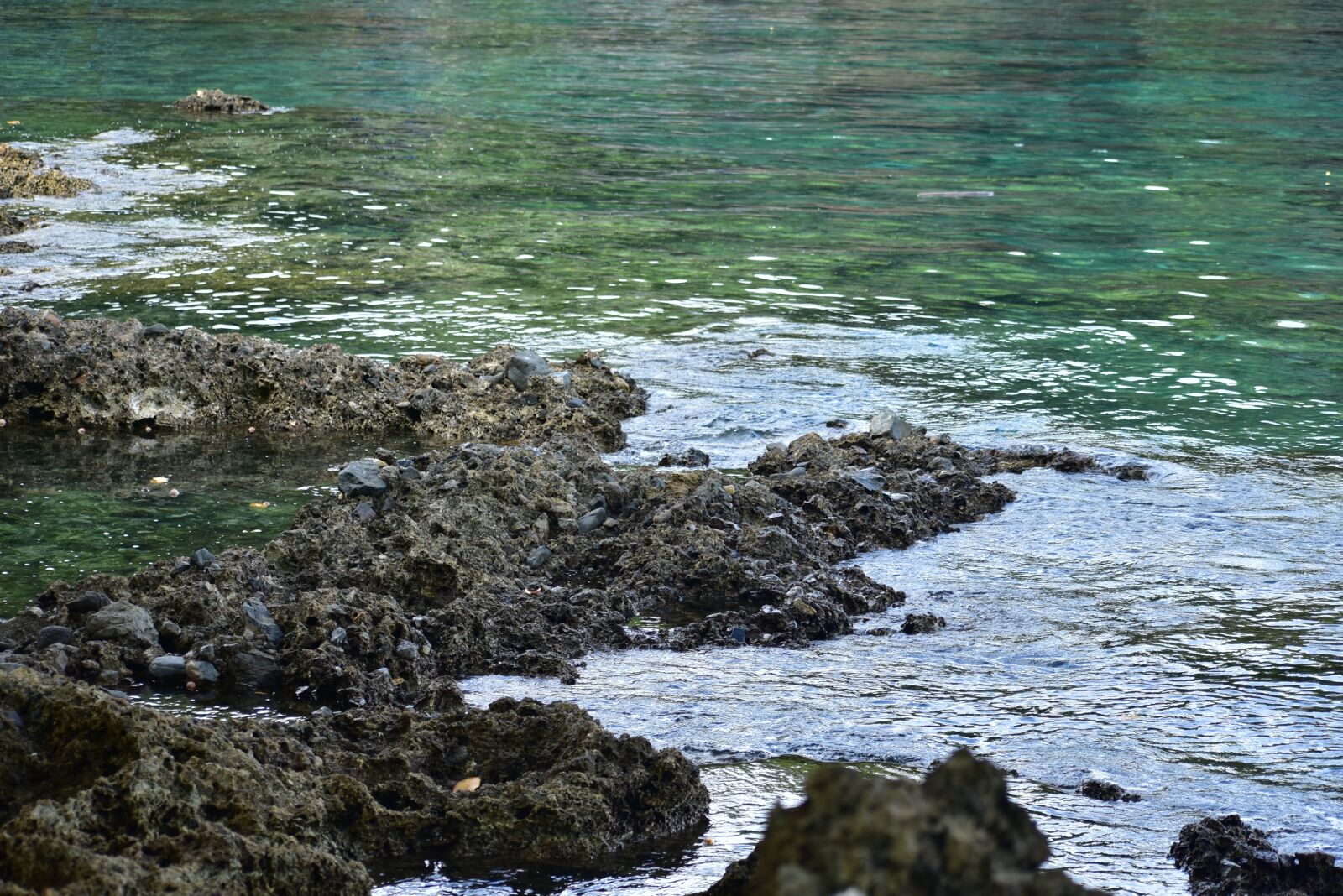 Nikon D3400 sample photo. Seashore, rocky beach, rock photography