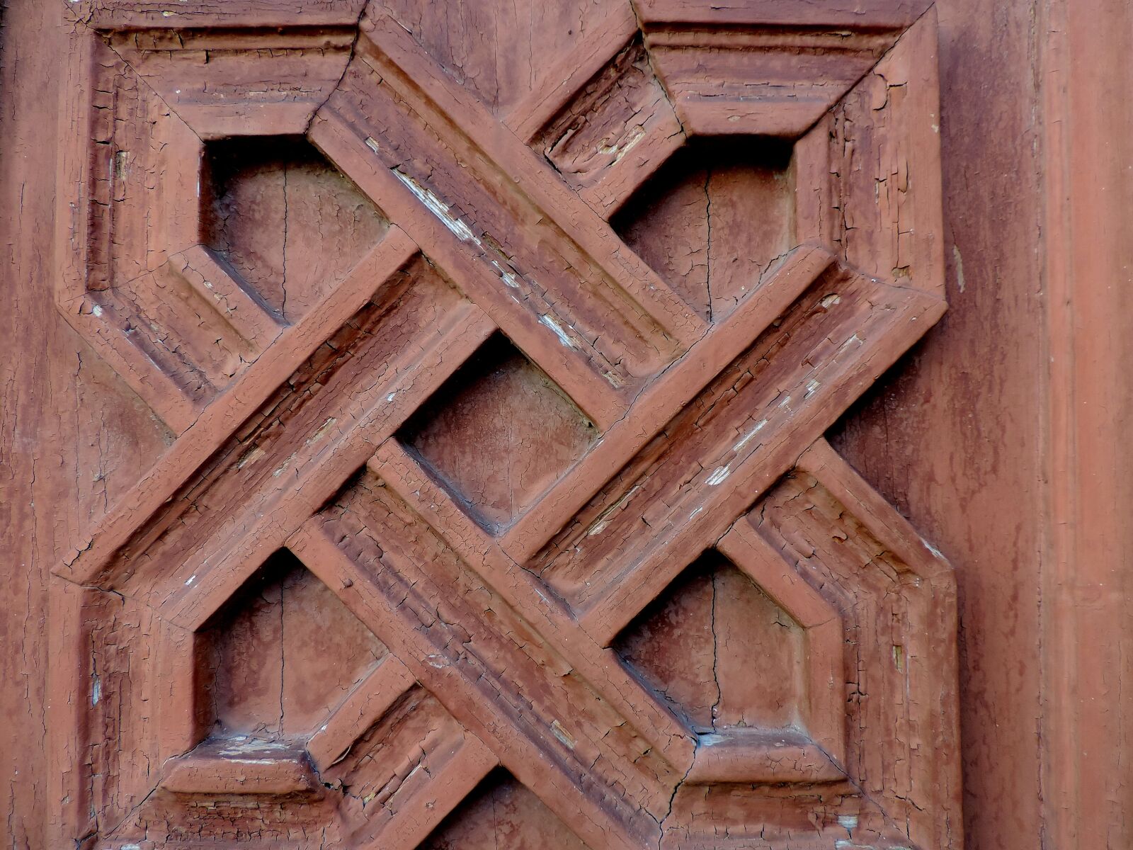 Nikon Coolpix P520 sample photo. Arabesque, carving, wood, architecture photography