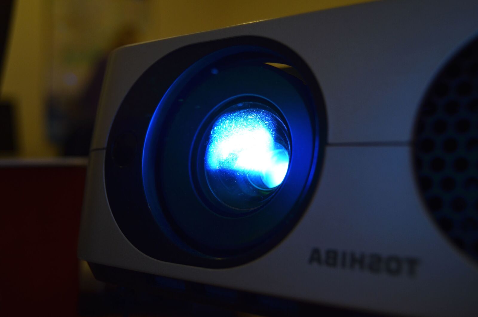 Nikon D5100 sample photo. Projector, device, computer, technology photography