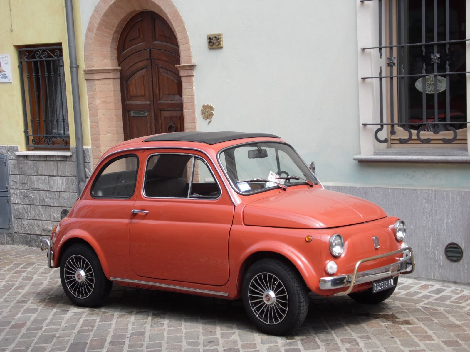 Samsung WB100/  WB101 sample photo. Fiat 500, fiat, car photography