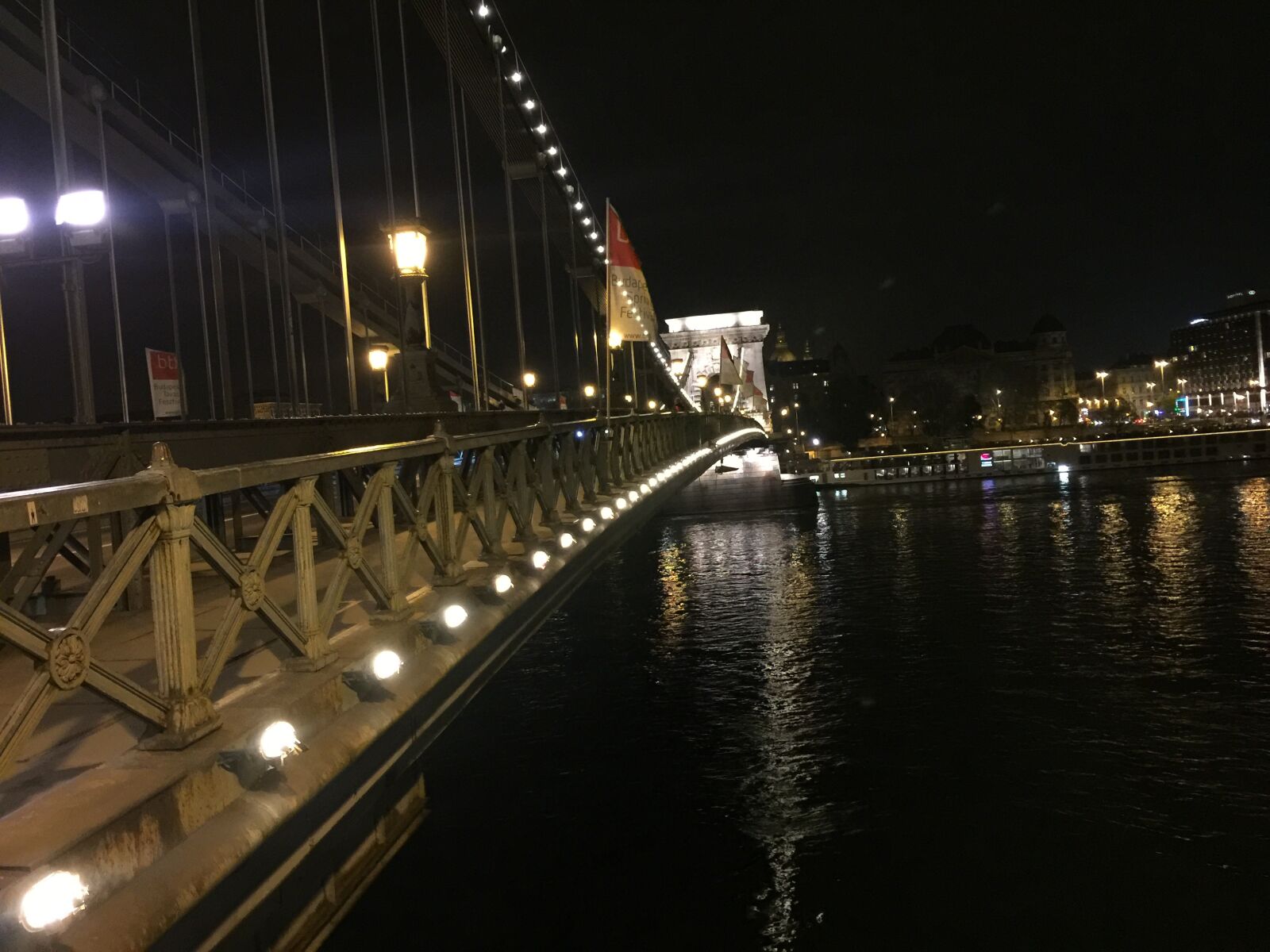 iPhone 6 Plus back camera 4.15mm f/2.2 sample photo. Architecture, city, travel photography