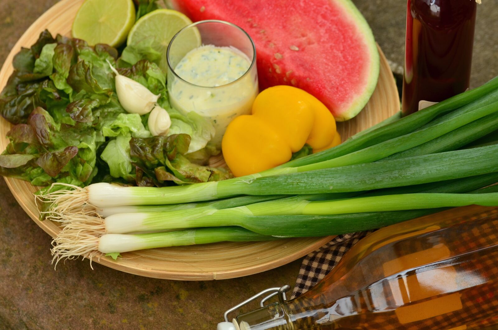 Nikon D5100 sample photo. Spring onions, leek, salad photography