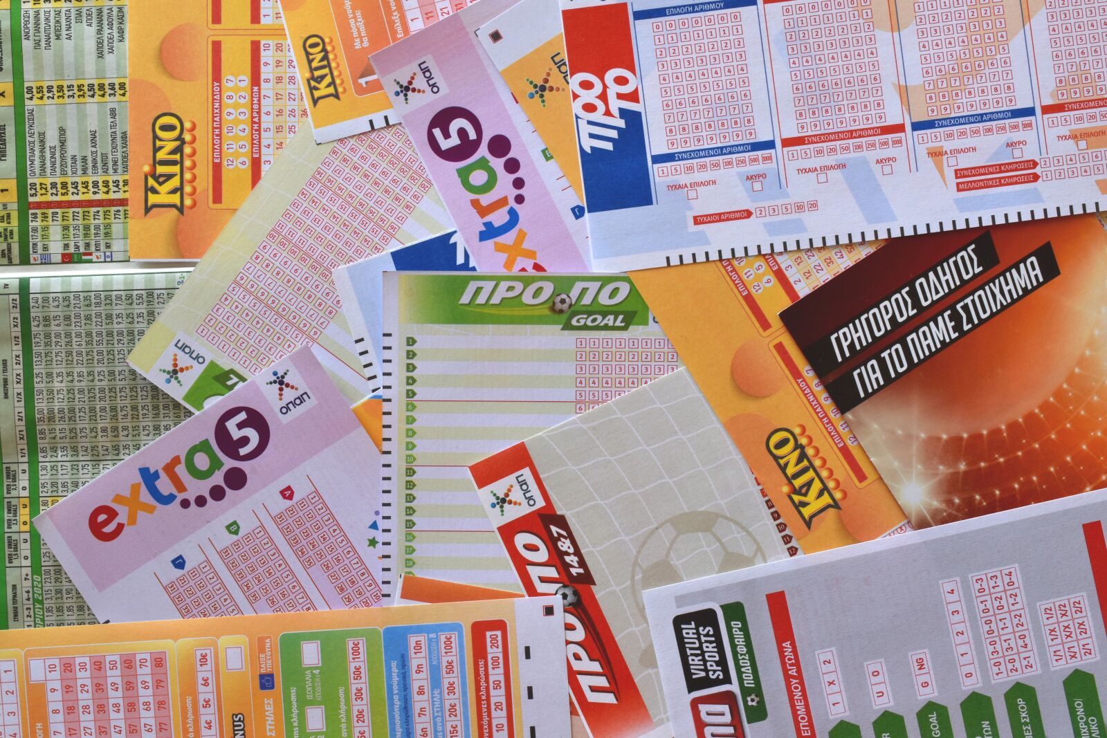 Nikon D3500 sample photo. Bet, lotto, football photography