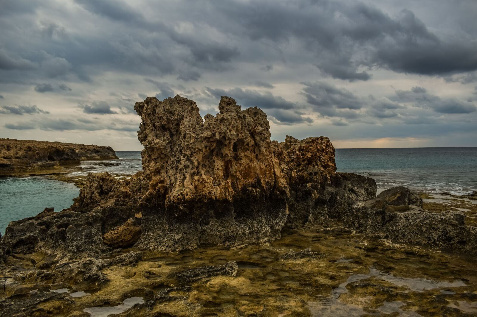 Nikon D3300 sample photo. Rock, rocky coast, sea photography