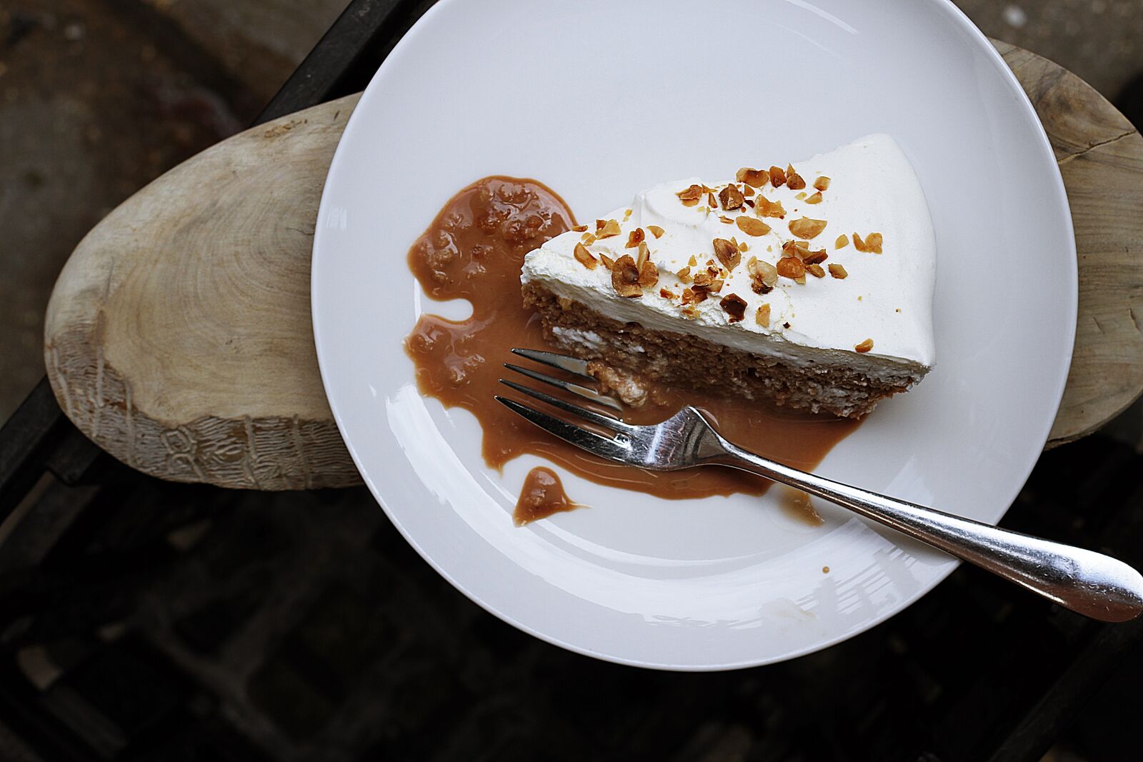 Canon EOS 7D sample photo. Baking, cake, ceramic photography