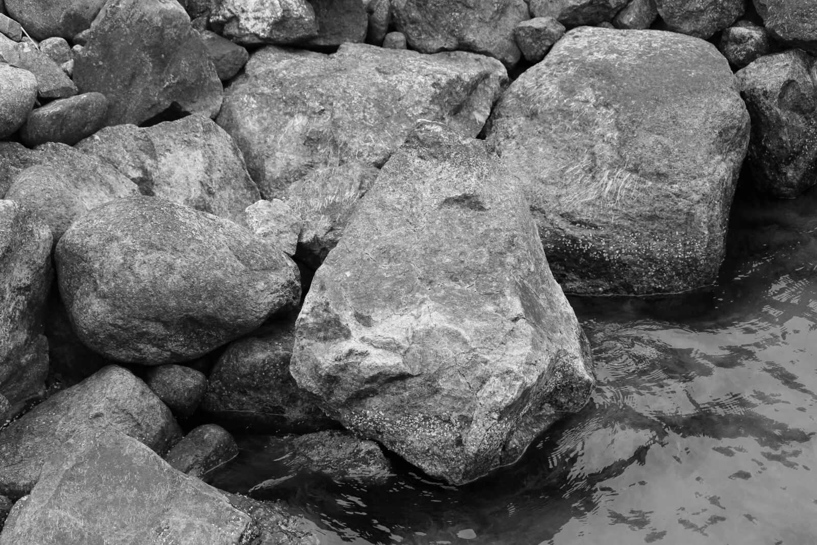 Canon EOS 600D (Rebel EOS T3i / EOS Kiss X5) sample photo. Rock, stone, nature photography