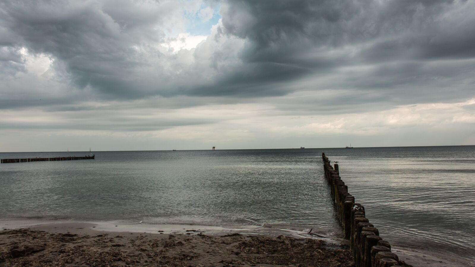 Canon EOS 700D (EOS Rebel T5i / EOS Kiss X7i) sample photo. Beach, sea, beach sea photography