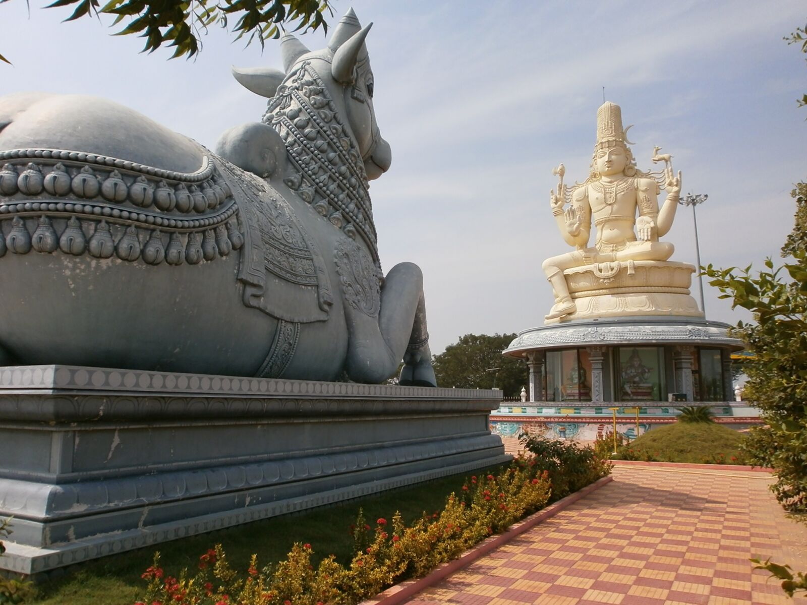 Olympus VG110,D700 sample photo. Shiva, nandi, indian god photography