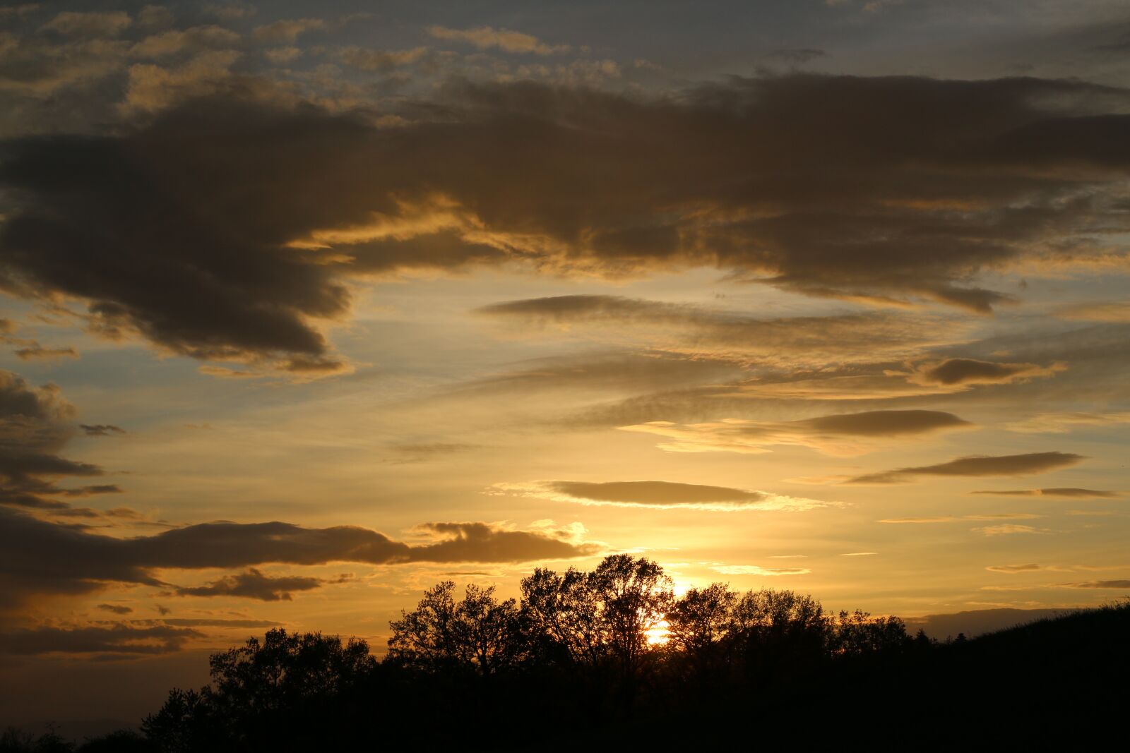 Canon EOS 70D + Canon EF 50mm F1.8 STM sample photo. Sky, abendstimmung, sunset photography