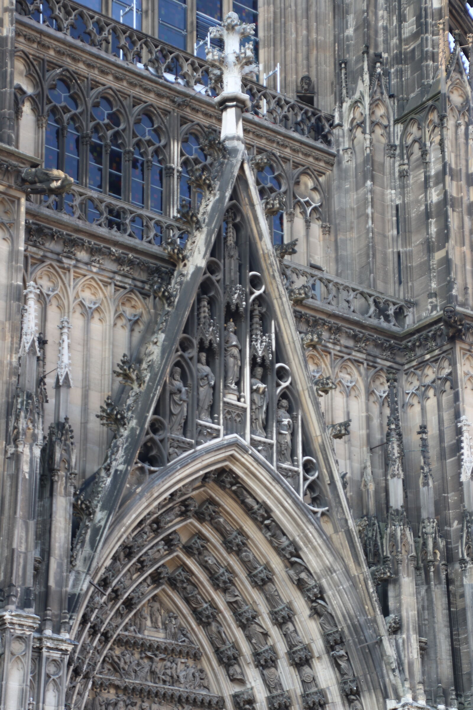 Canon EOS 7D Mark II sample photo. Building, christ, church, cologne photography