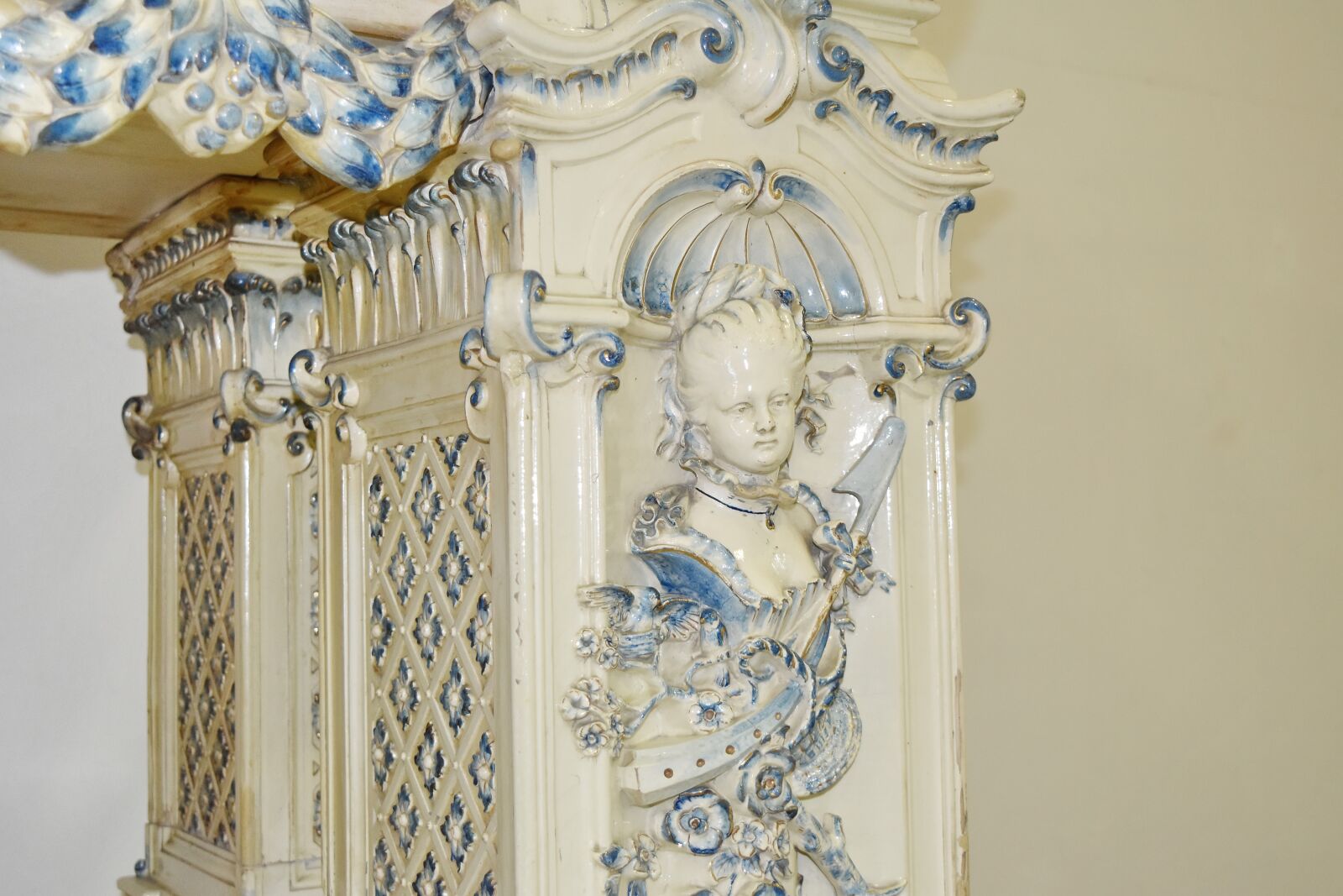 Nikon D5500 sample photo. Architecture, column, art, decoration photography
