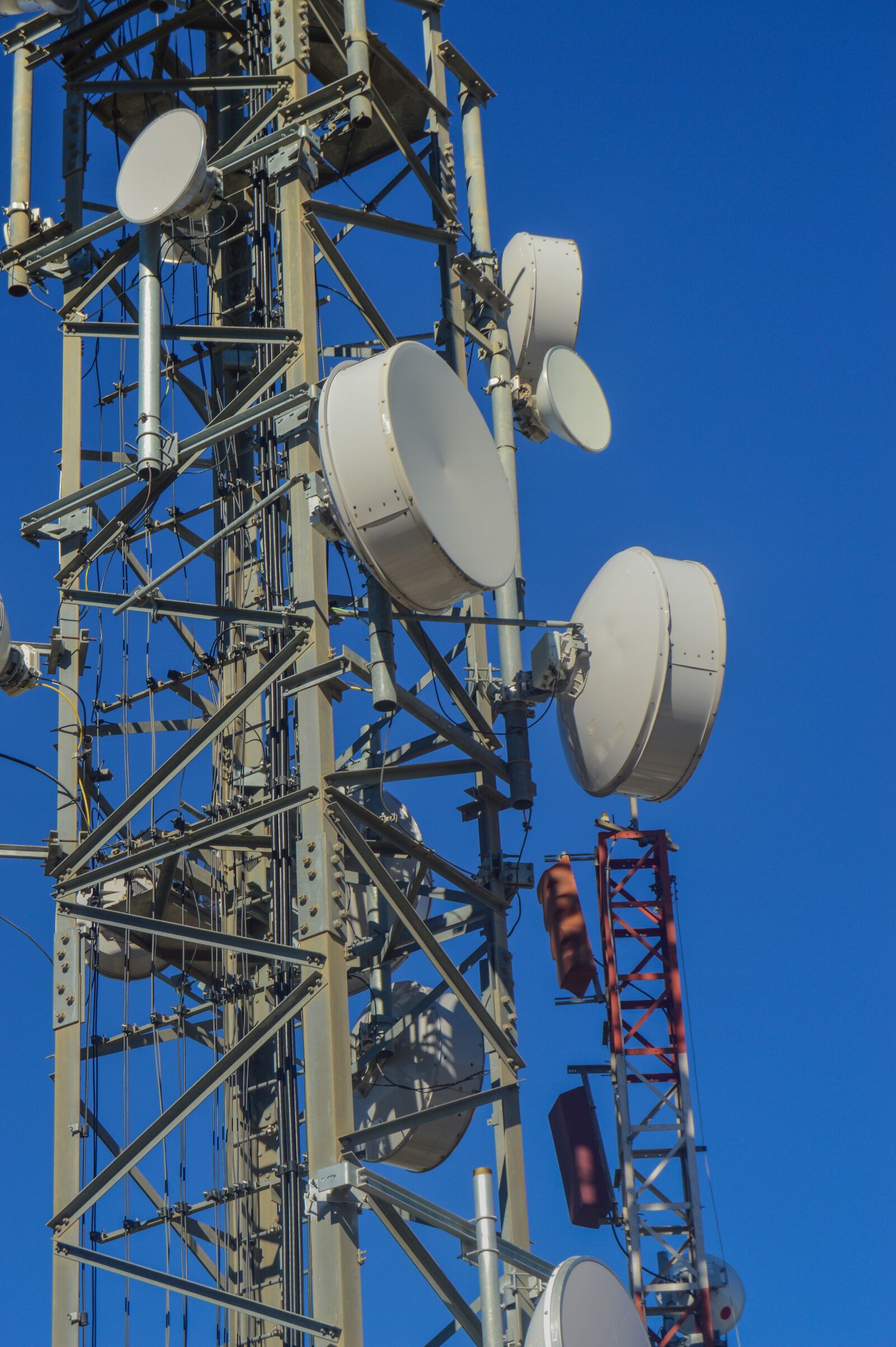 Nikon D3200 sample photo. Antenna, telecommunications tower, receptor photography