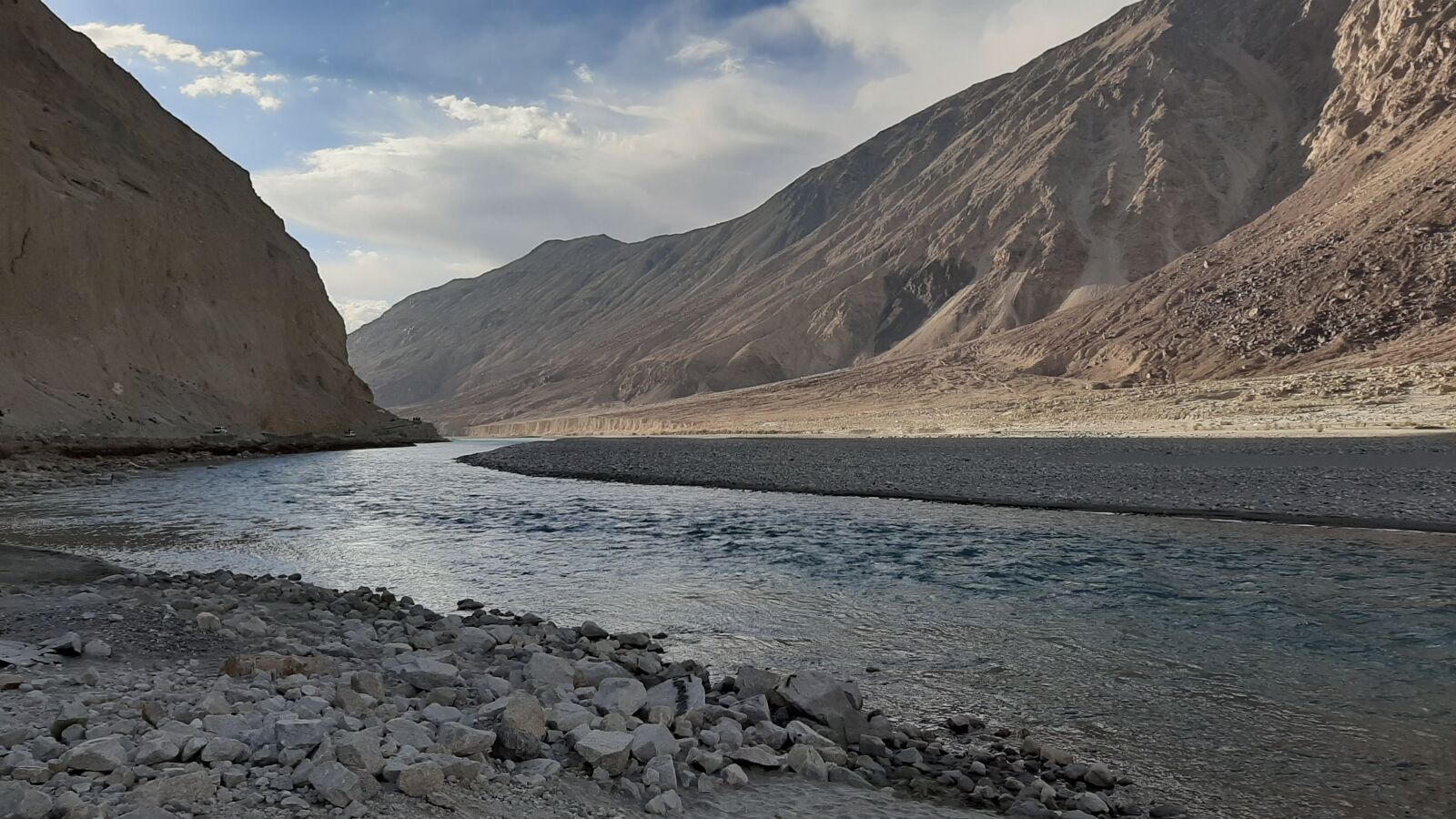 Samsung Galaxy A50 sample photo. Mountains, sky, ladakh photography