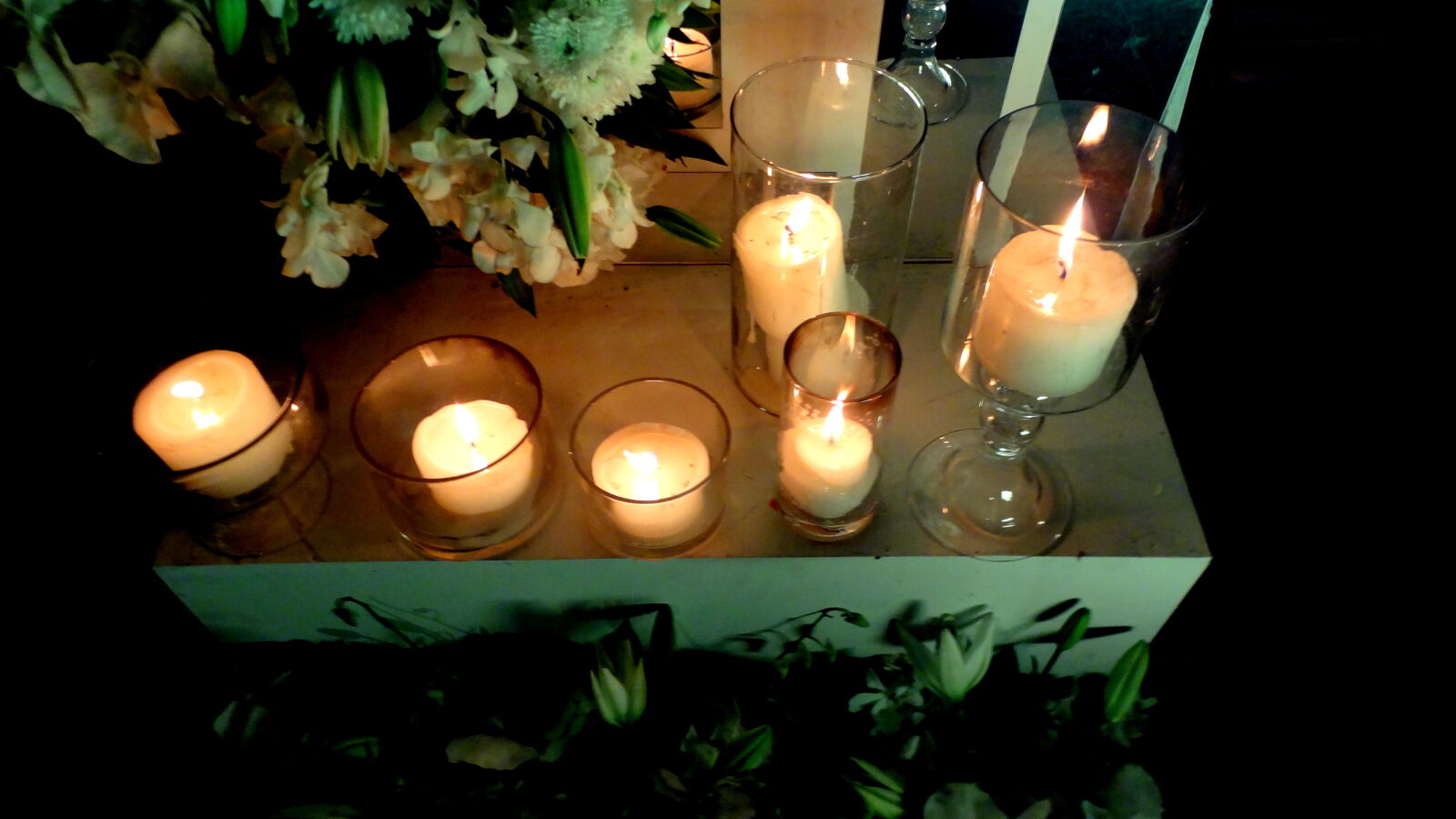 Sony Cyber-shot DSC-HX9V sample photo. Candle, lights photography