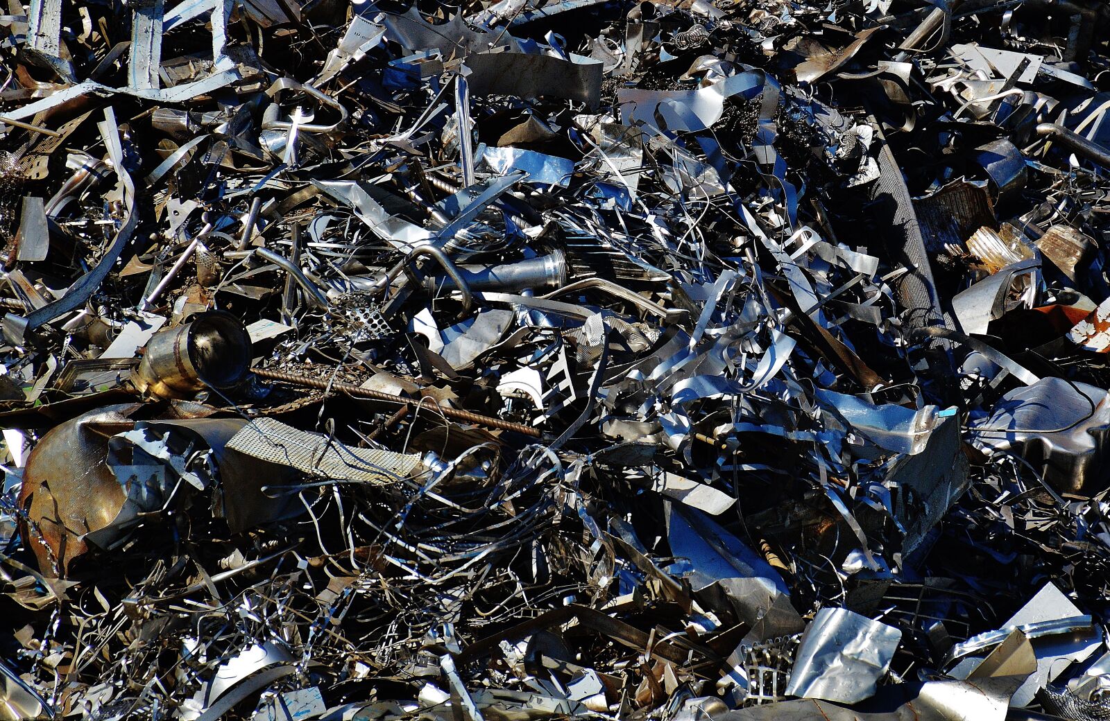 Nikon D3200 sample photo. Iron, scrap, scrap metal photography