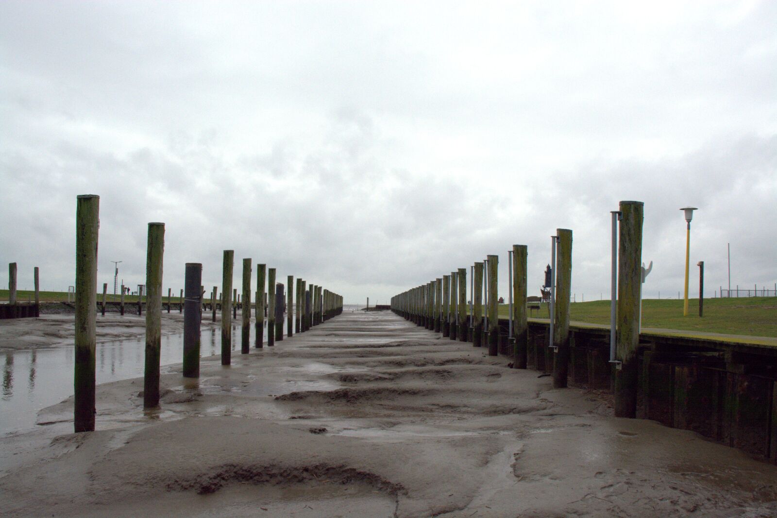 Nikon D5200 sample photo. Wasserl se, waterway, wadden photography