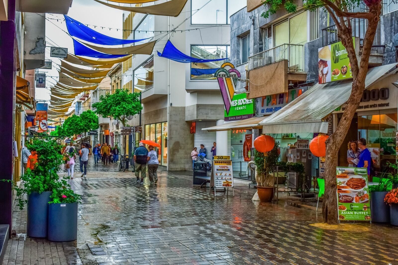 Nikon D3300 sample photo. Shopping, street, tourism photography