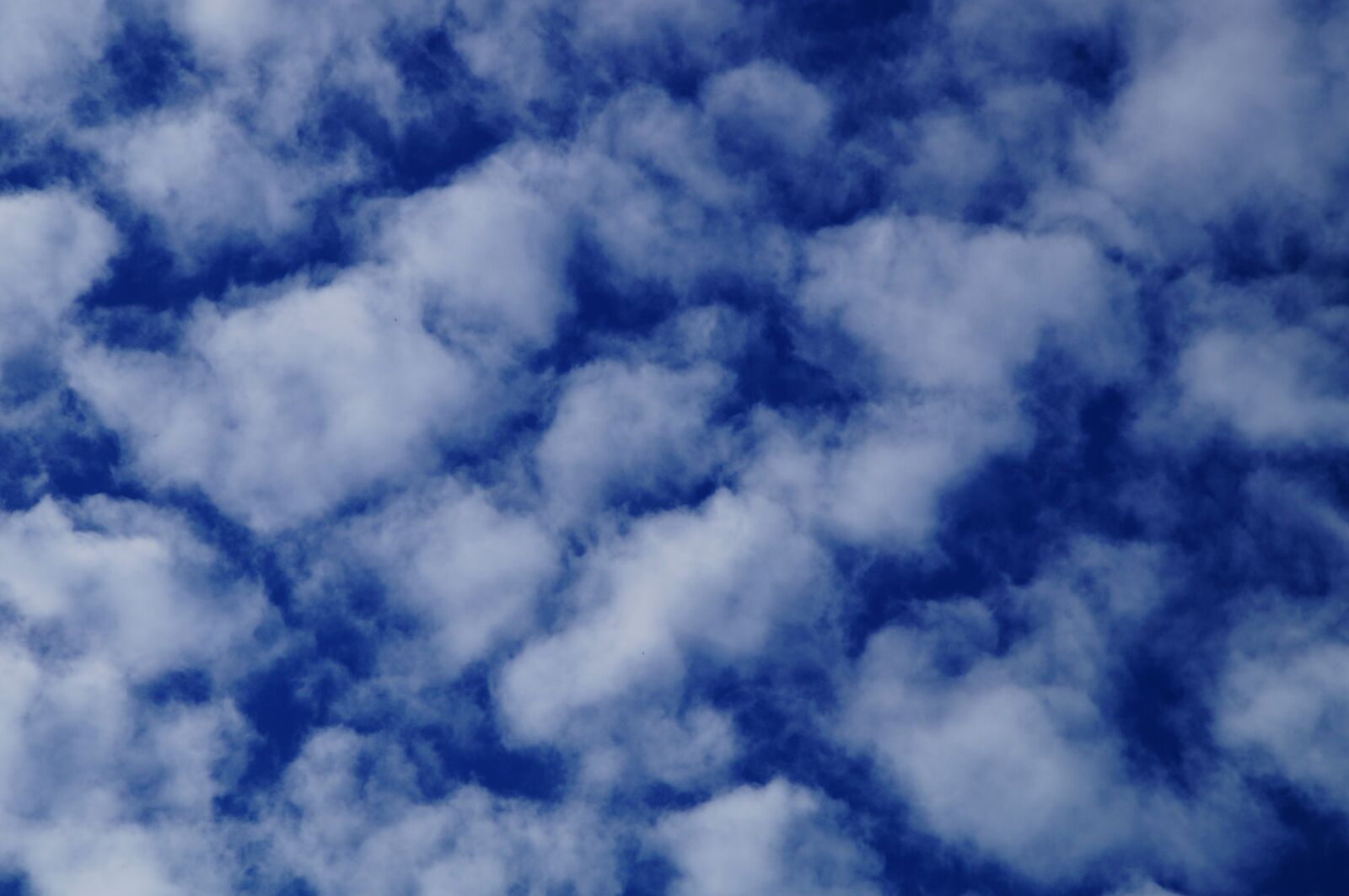 Sony SLT-A57 sample photo. Clouds, sky, blue photography