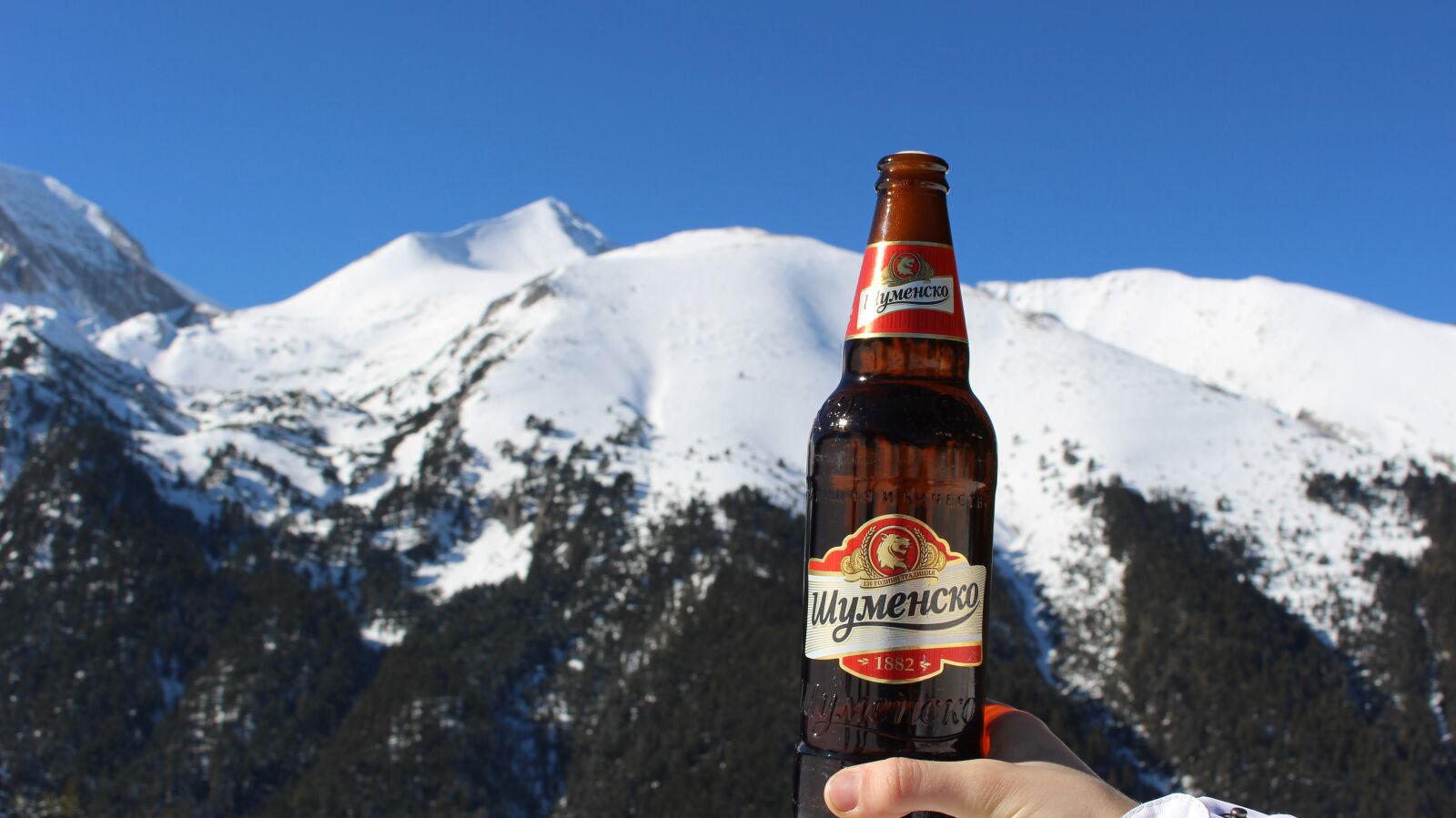 Canon EOS 100D (EOS Rebel SL1 / EOS Kiss X7) sample photo. Beer, snow, mountain photography