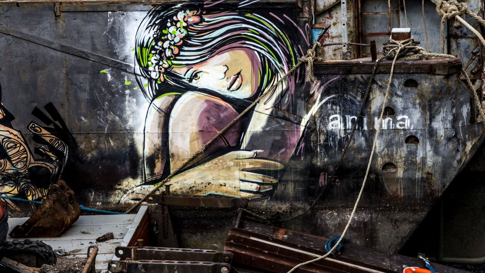 Canon EOS M sample photo. Graffiti, woman, london photography