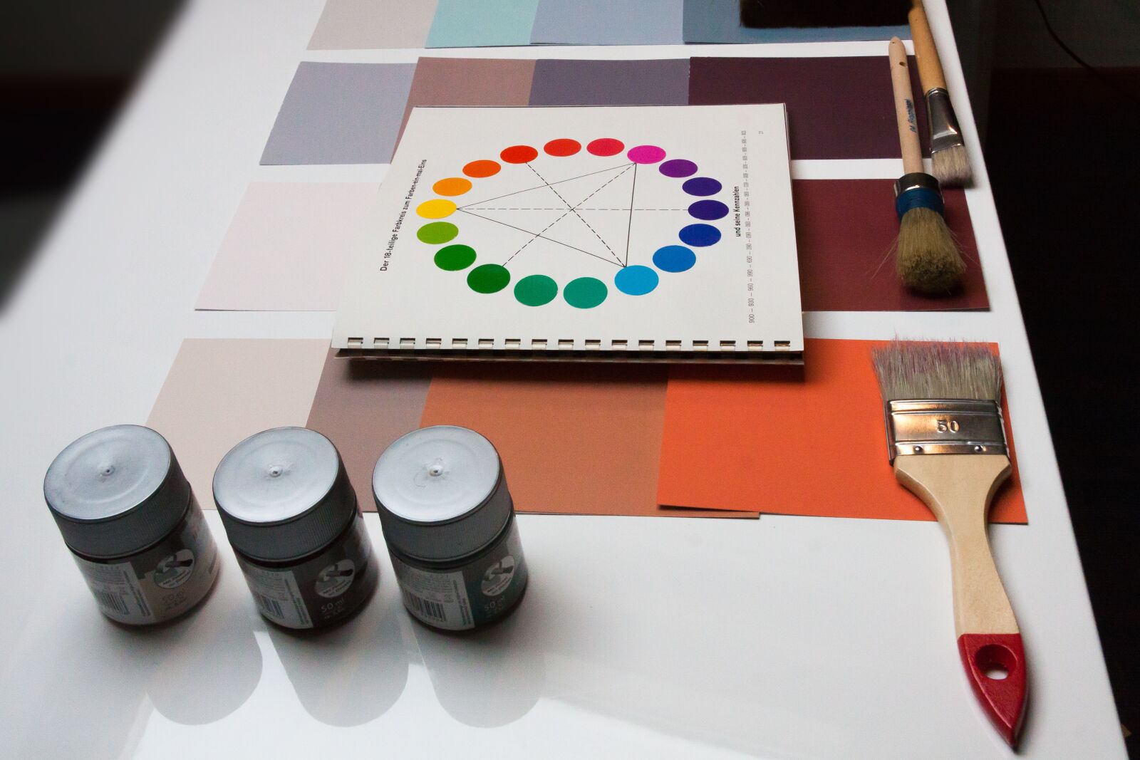 Canon EF-S 17-85mm F4-5.6 IS USM sample photo. Color patterns, trend colors photography