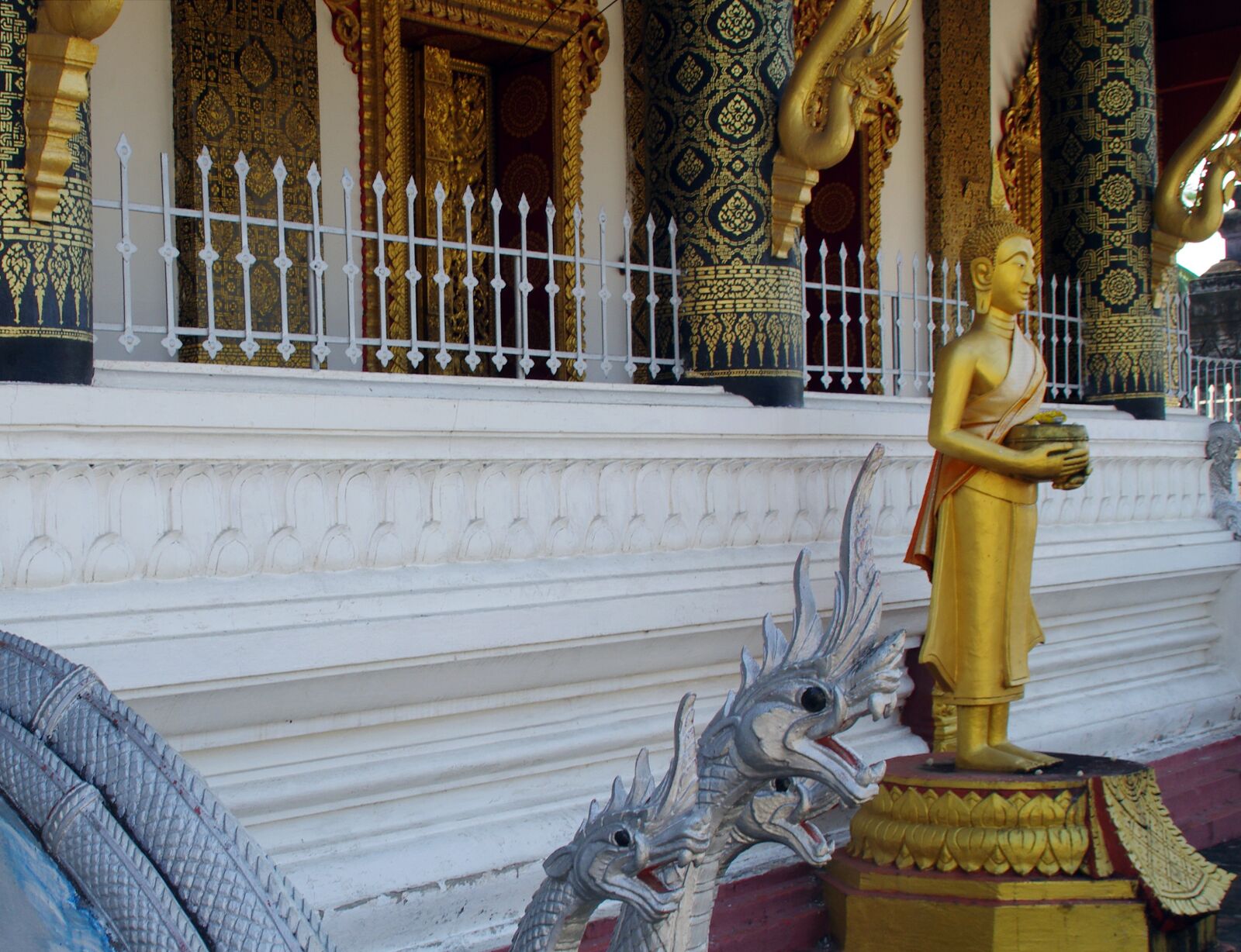 Pentax K-5 sample photo. Laos, vientiane, temple photography