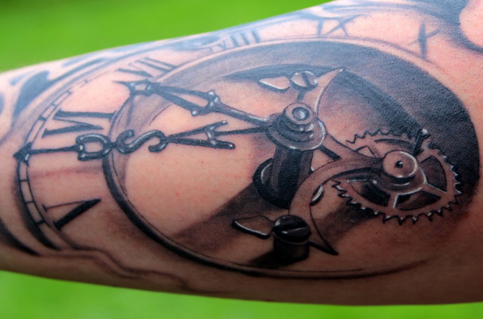 Canon EOS 650D (EOS Rebel T4i / EOS Kiss X6i) sample photo. Tattoo, forearm, drawing photography