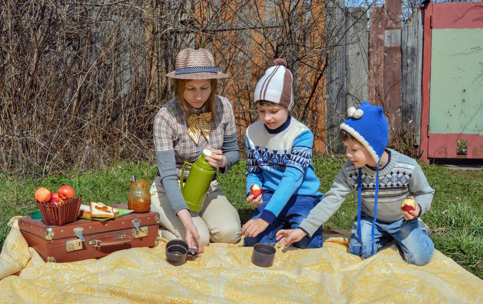 Nikon D3200 sample photo. Mom, mother, family photography