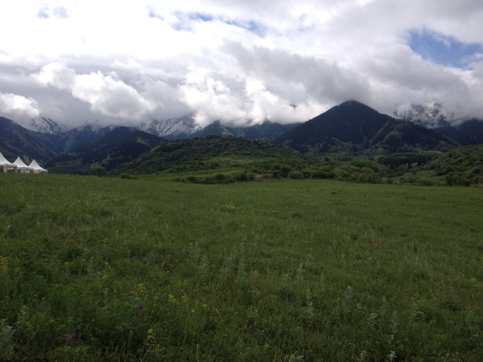 Apple iPhone 4S sample photo. Mountains, summer, clouds photography