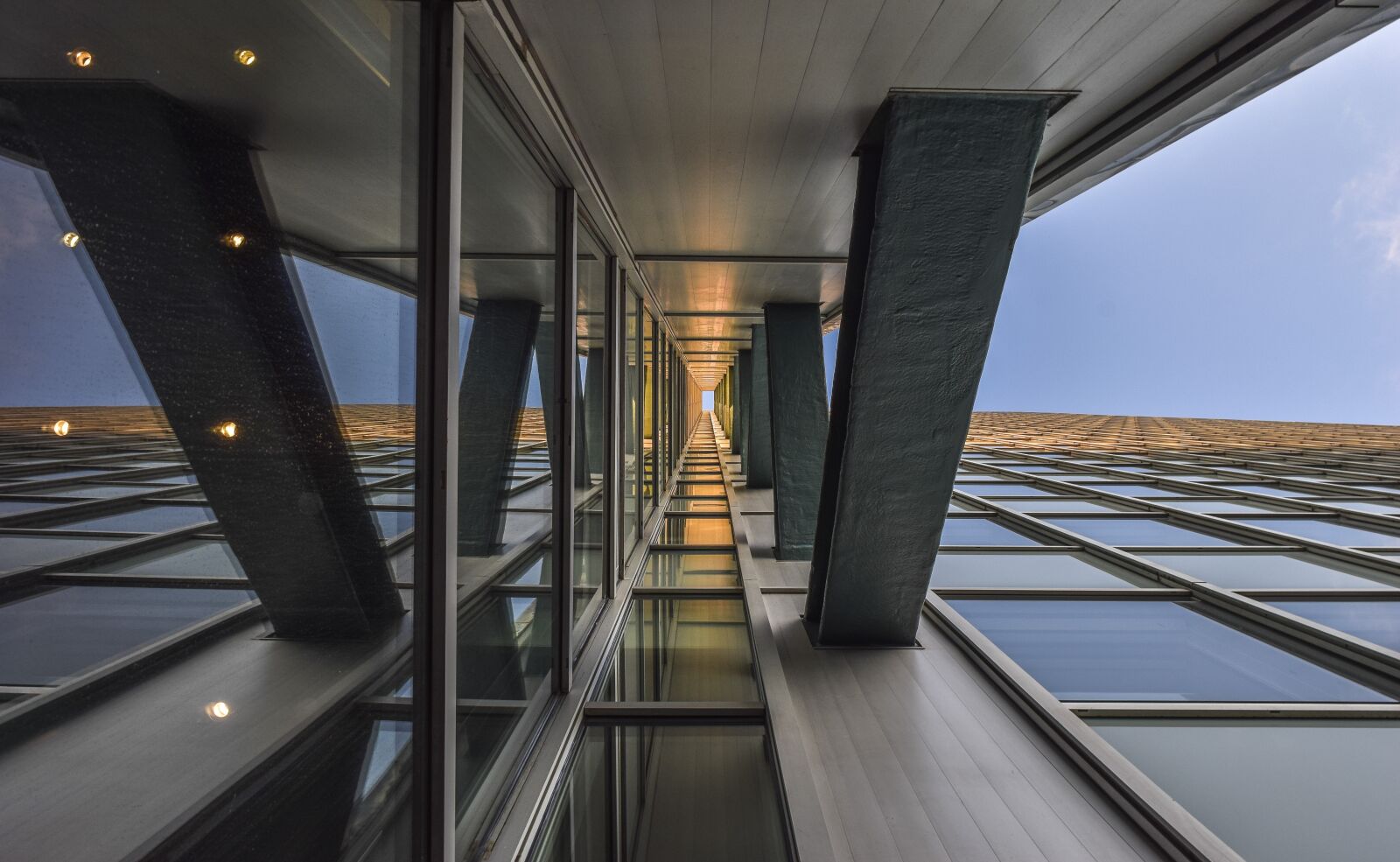 Nikon D3300 sample photo. Architecture, skyscraper, building photography