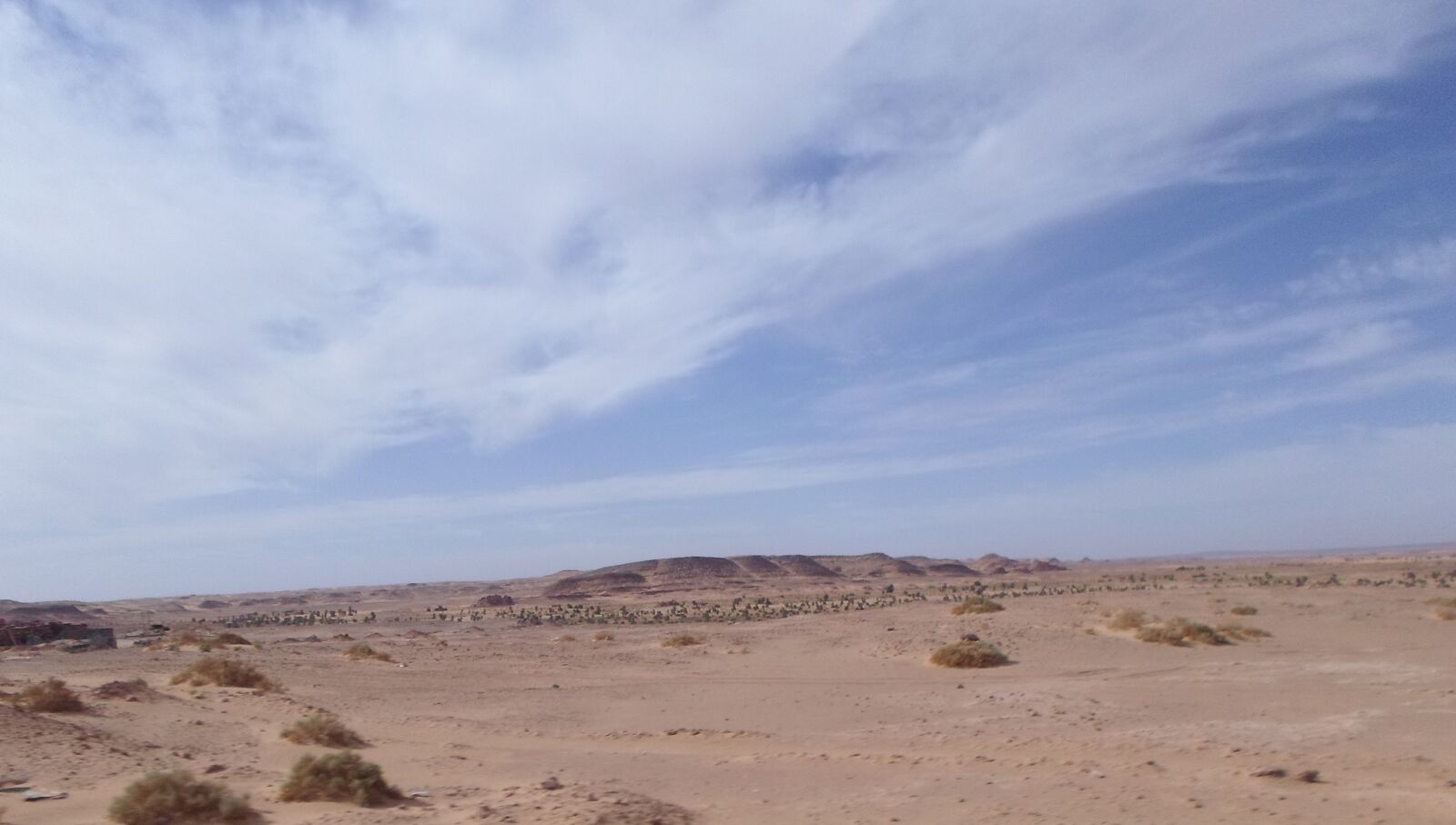 Samsung ES95 sample photo. Disert, sky, sand photography