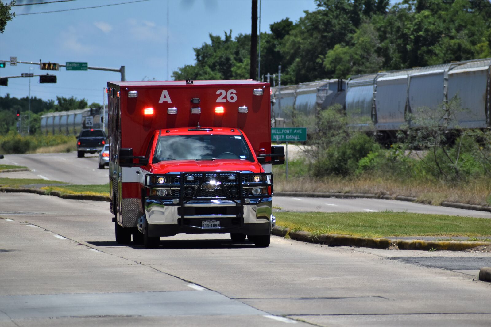 Nikon D3500 sample photo. Ambulance, first responder, transportation photography