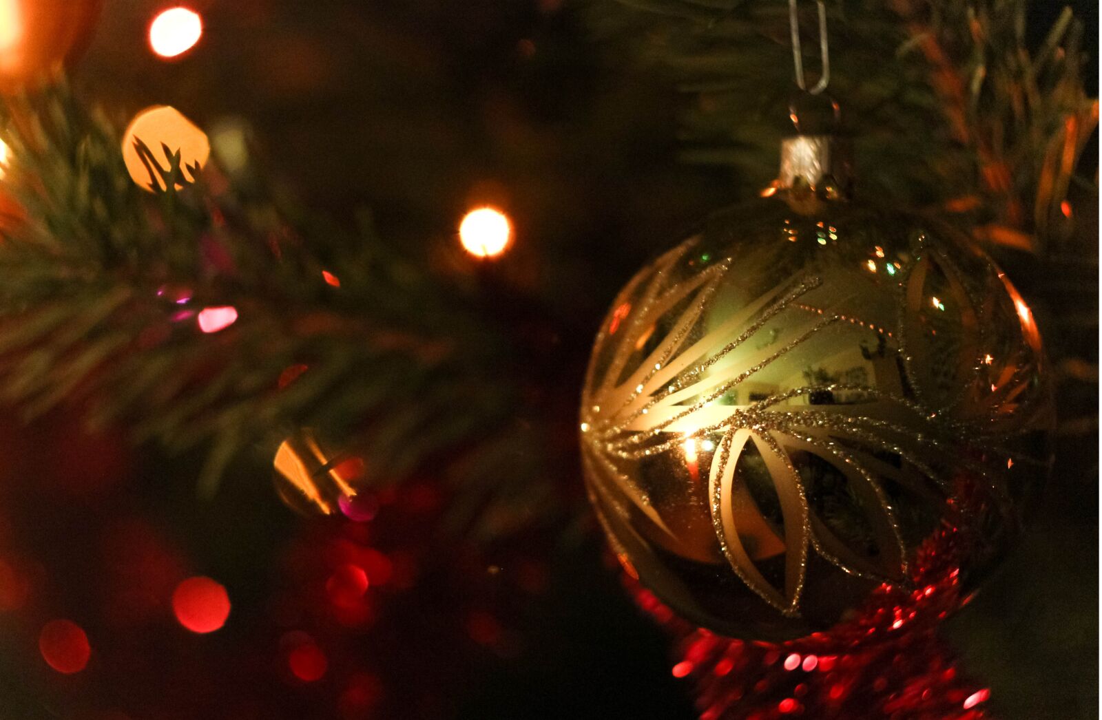 Canon EOS 600D (Rebel EOS T3i / EOS Kiss X5) sample photo. New year's eve, holiday photography