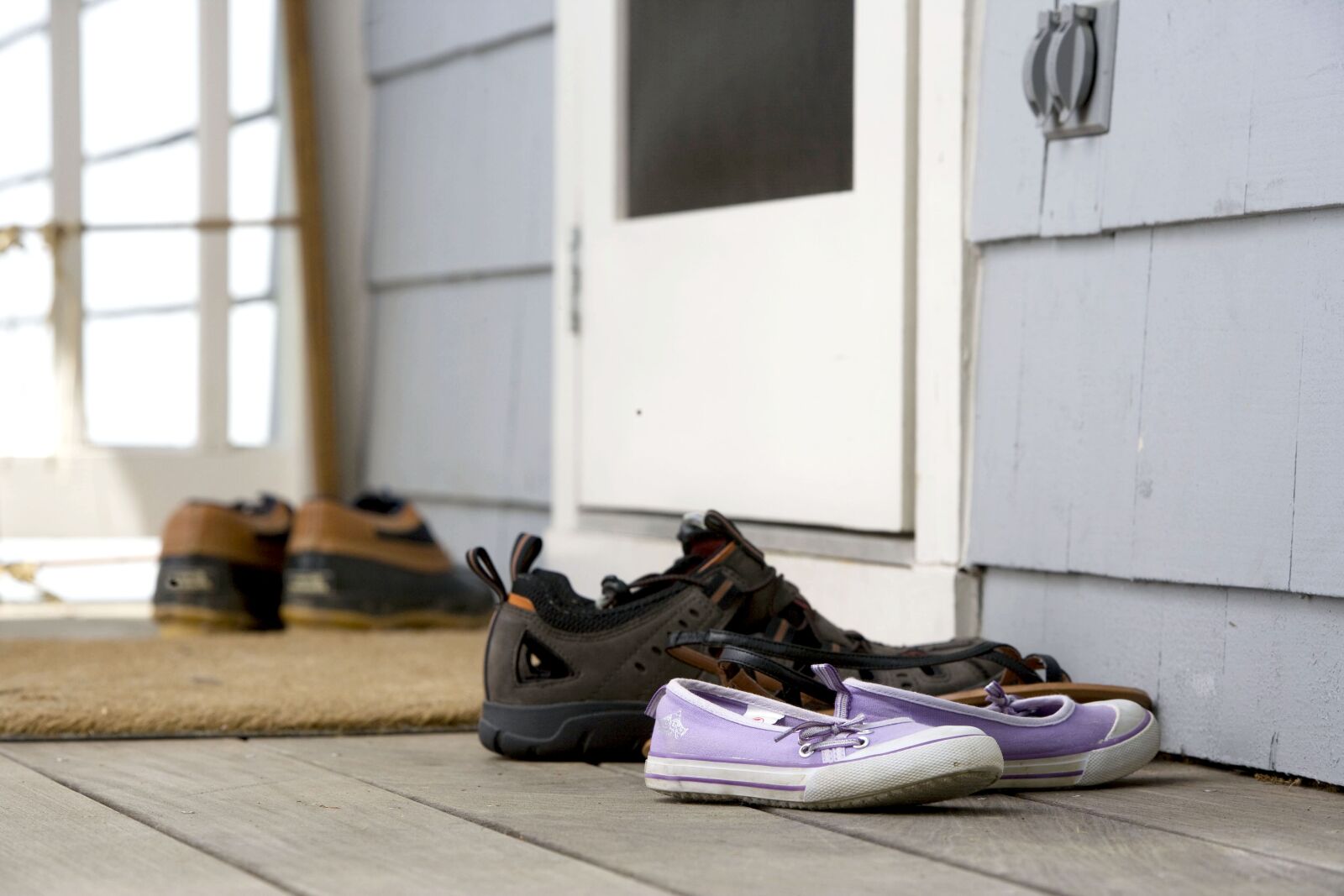 Canon EOS-1Ds Mark II sample photo. Pair, shoes, front door photography