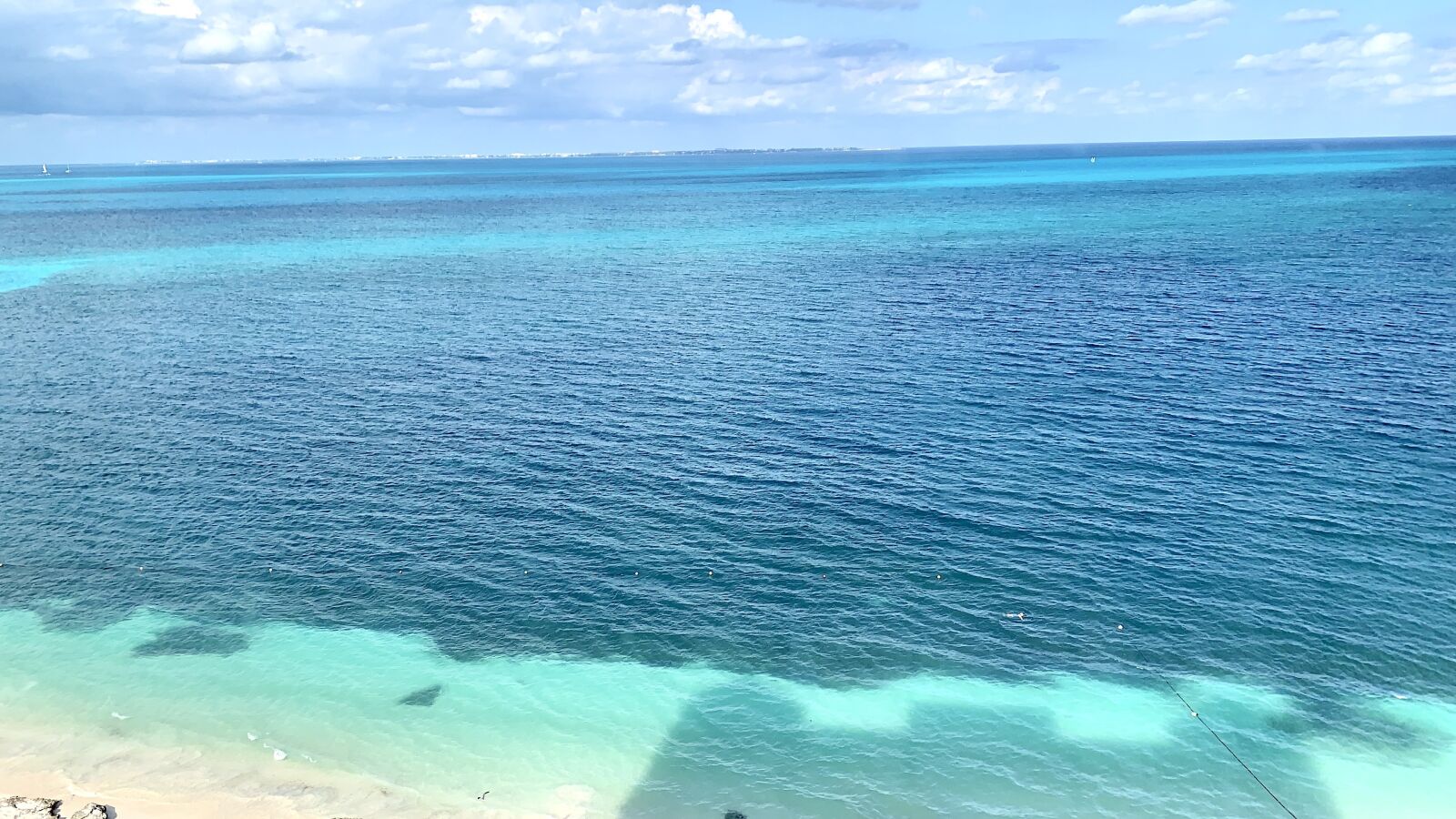 Apple iPhone XR sample photo. Sea, deep blue, mexico photography