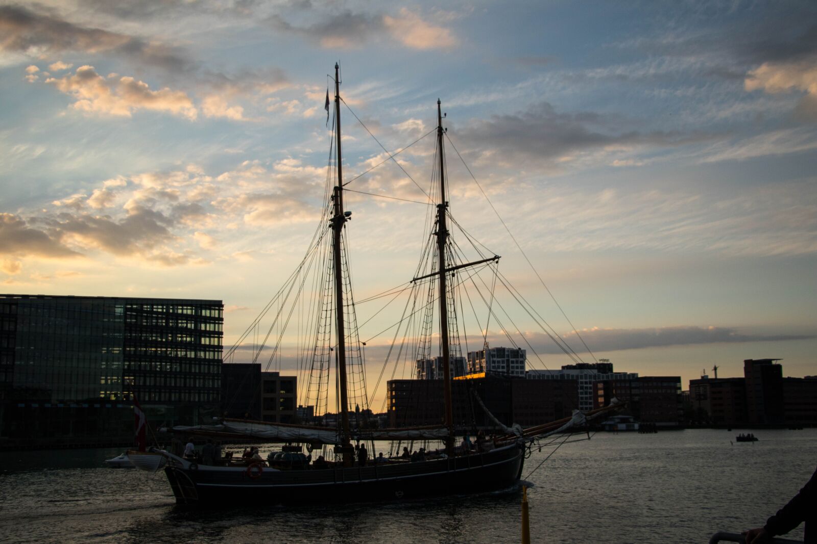 Canon EOS 80D sample photo. Sunset, ship, water photography
