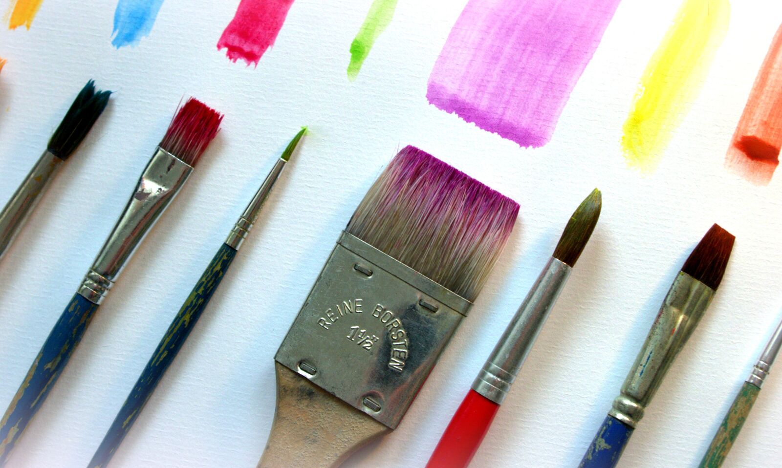 Pentax K-30 sample photo. Brush, paint, color photography