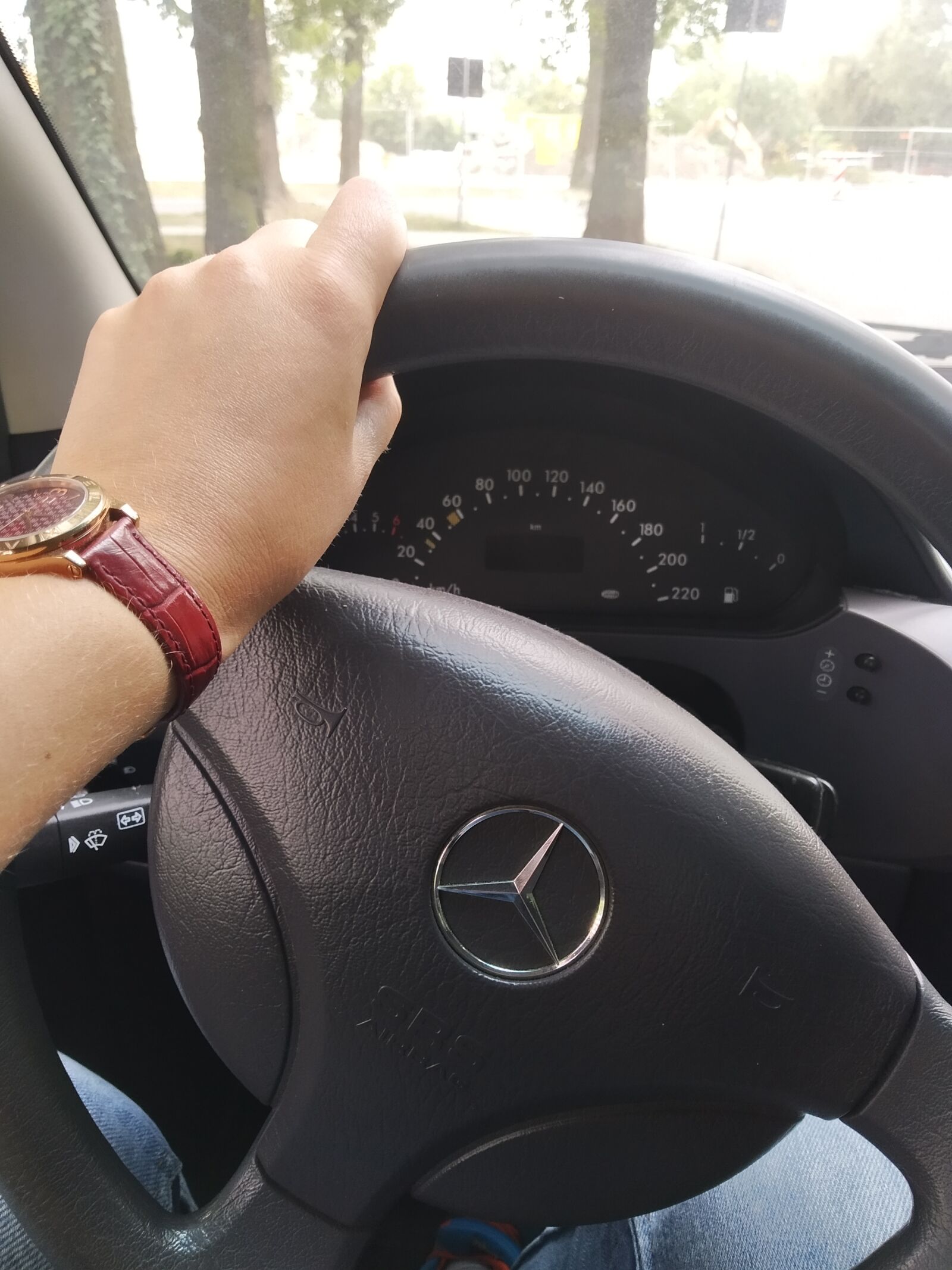 Xiaomi Redmi 7 sample photo. Clock, auto, mercedes photography