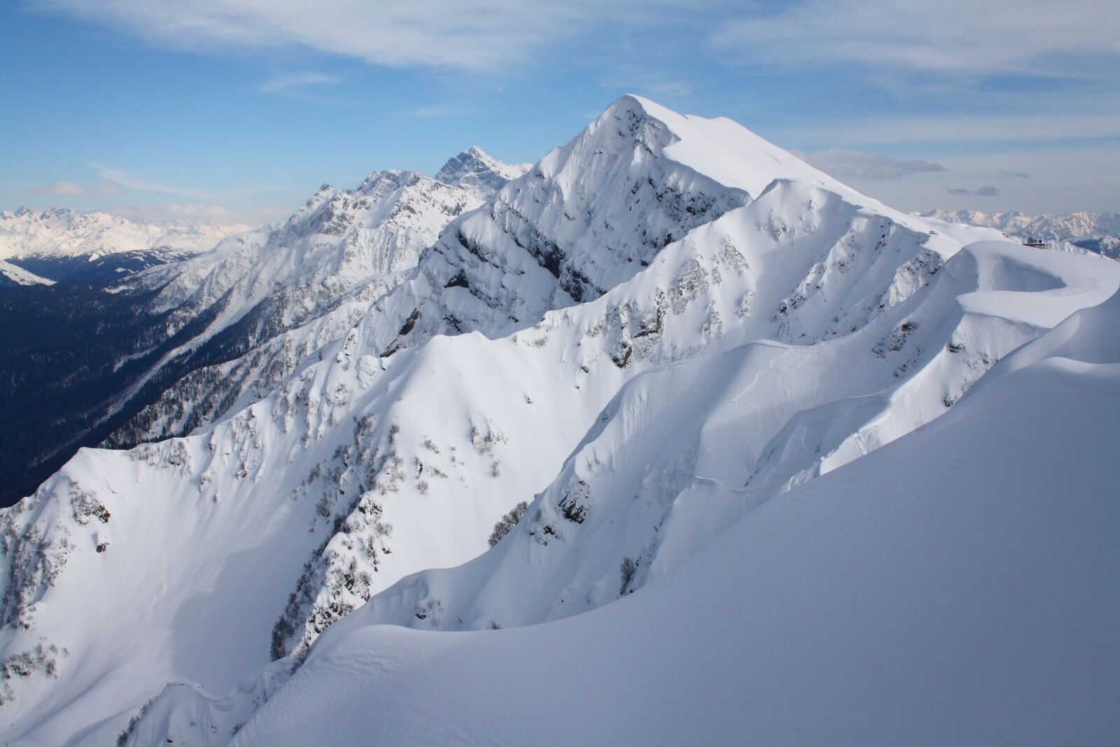 Canon EOS 1000D (EOS Digital Rebel XS / EOS Kiss F) sample photo. Mountains, snow, winter photography
