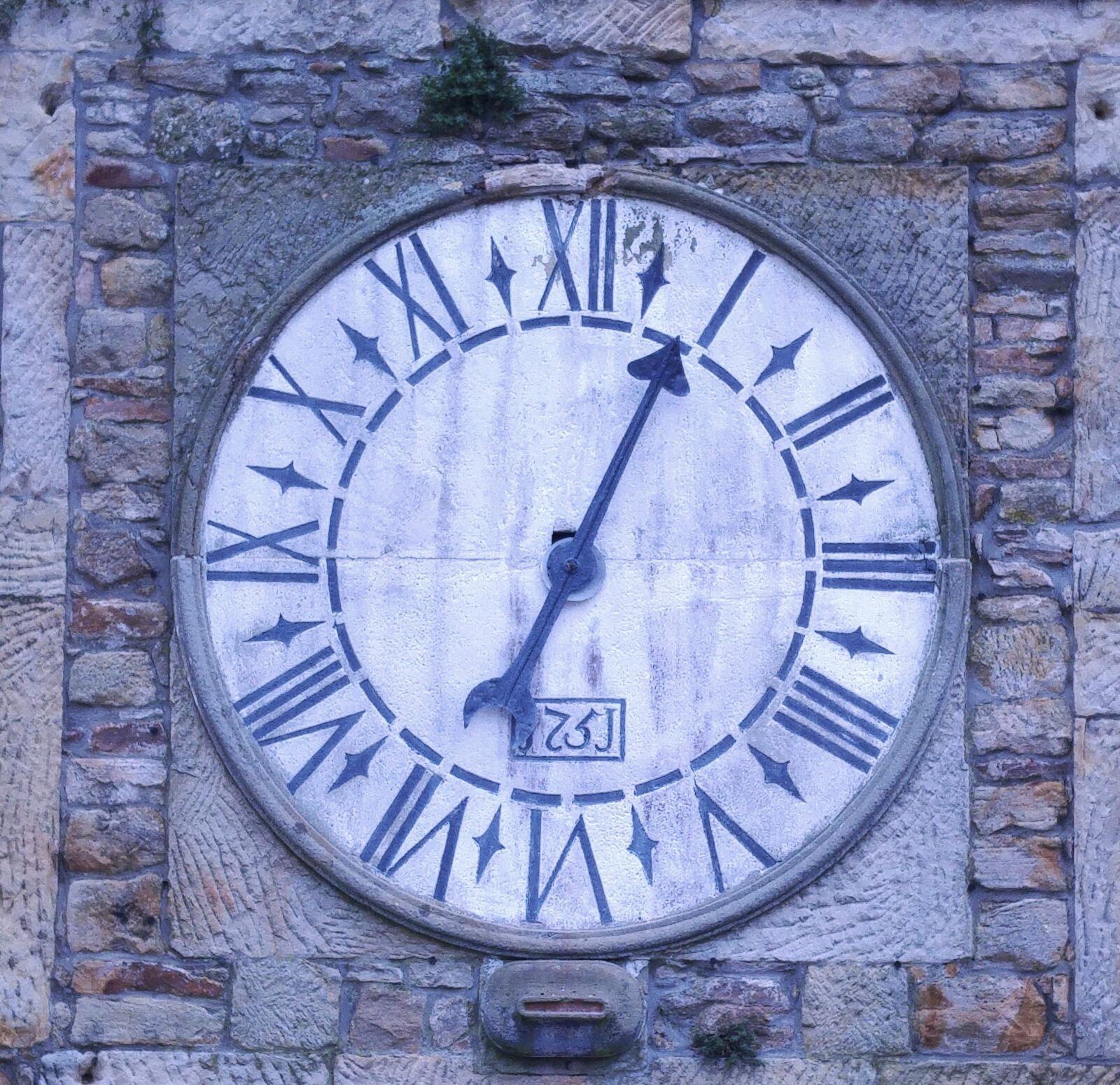 LG G4 sample photo. Clock, old, antique watch photography
