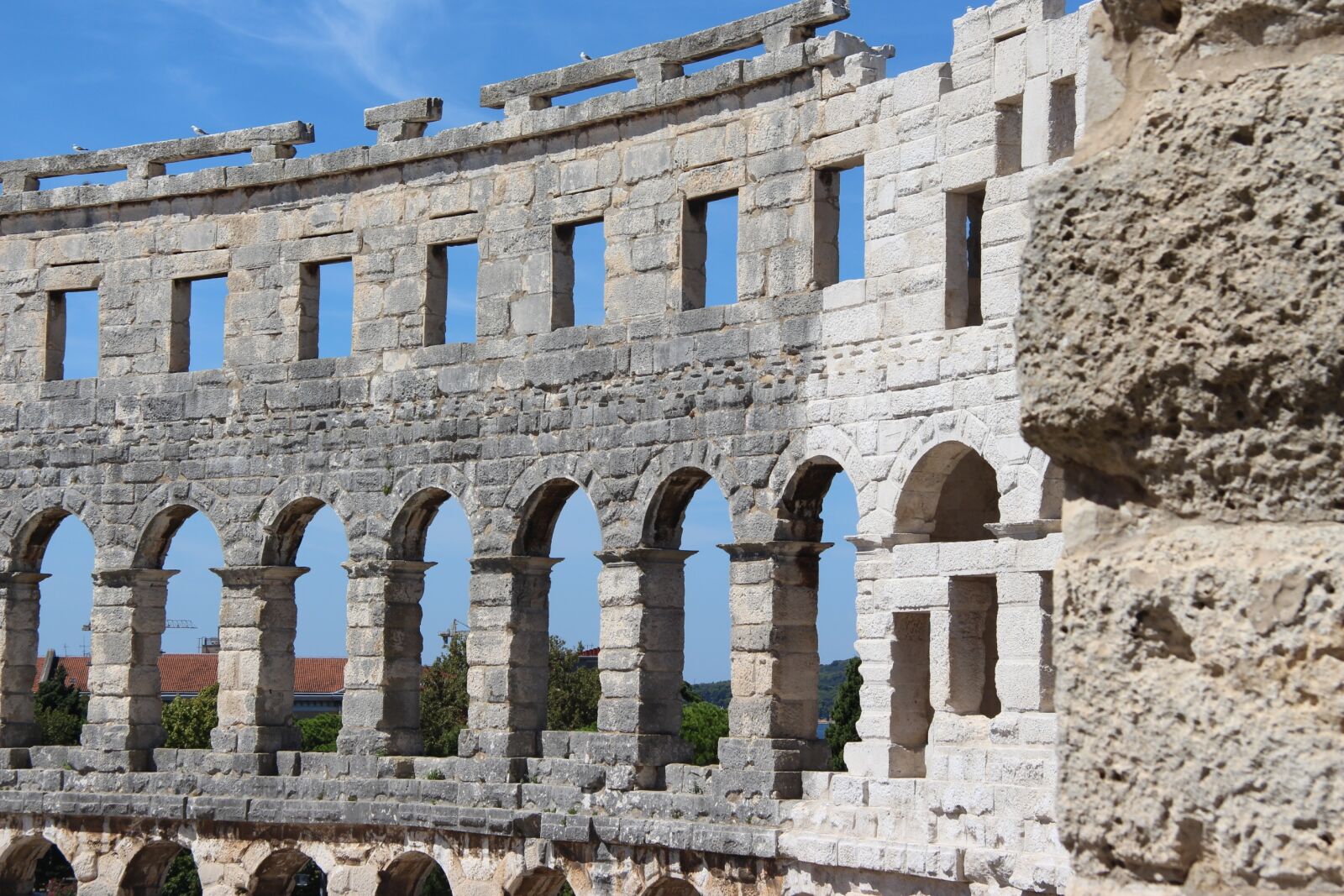 Canon EF-S 17-85mm F4-5.6 IS USM sample photo. Amphitheater, botswana, croatia photography