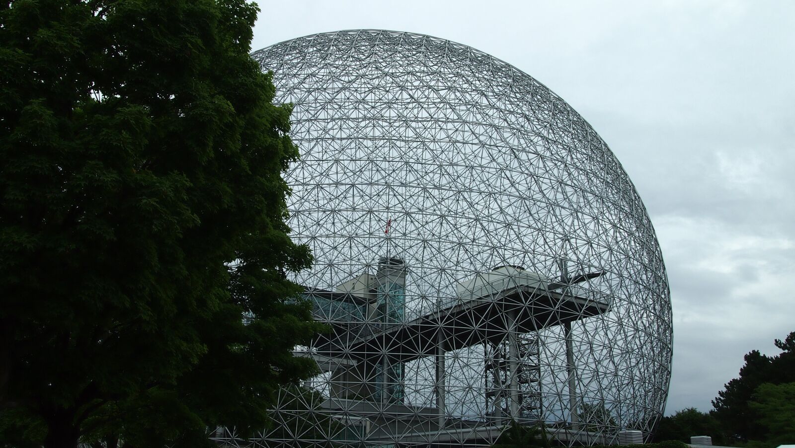 Olympus PEN E-PL3 sample photo. Biosphere, canada, montreal photography