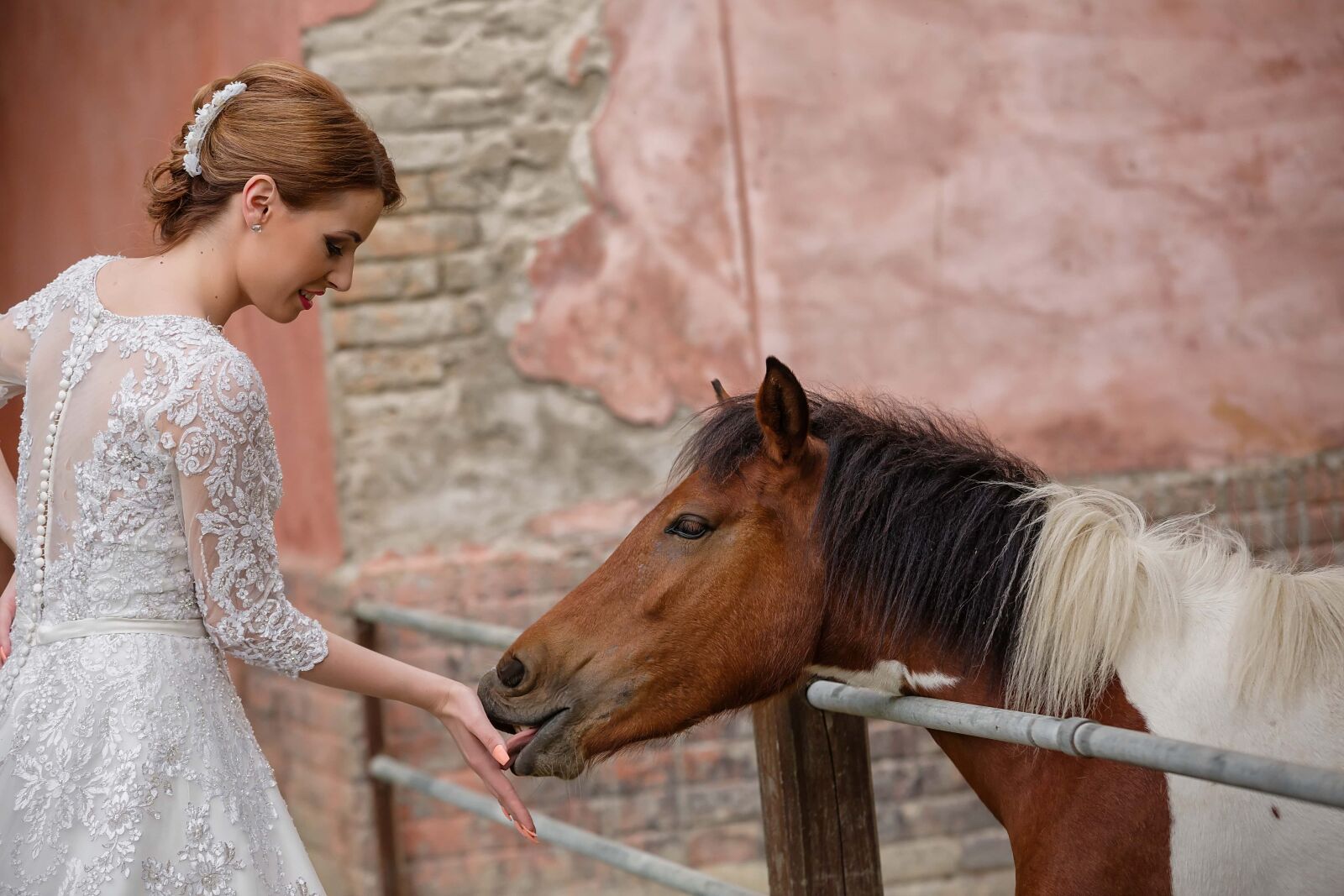 Canon EF 70-200mm F2.8L IS II USM sample photo. Horse, ranch, cowgirl, barn photography